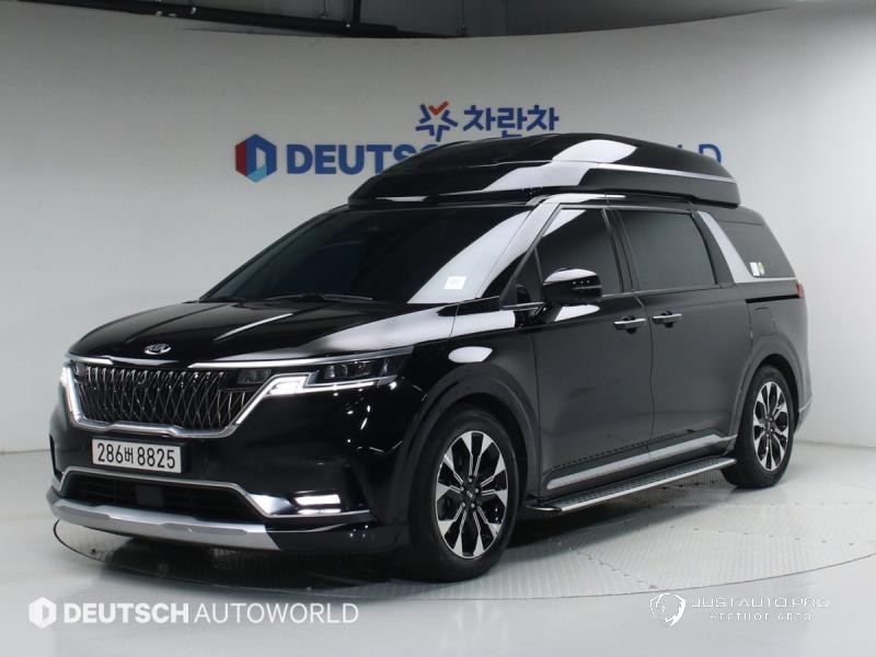Автомобиль Kia Canival