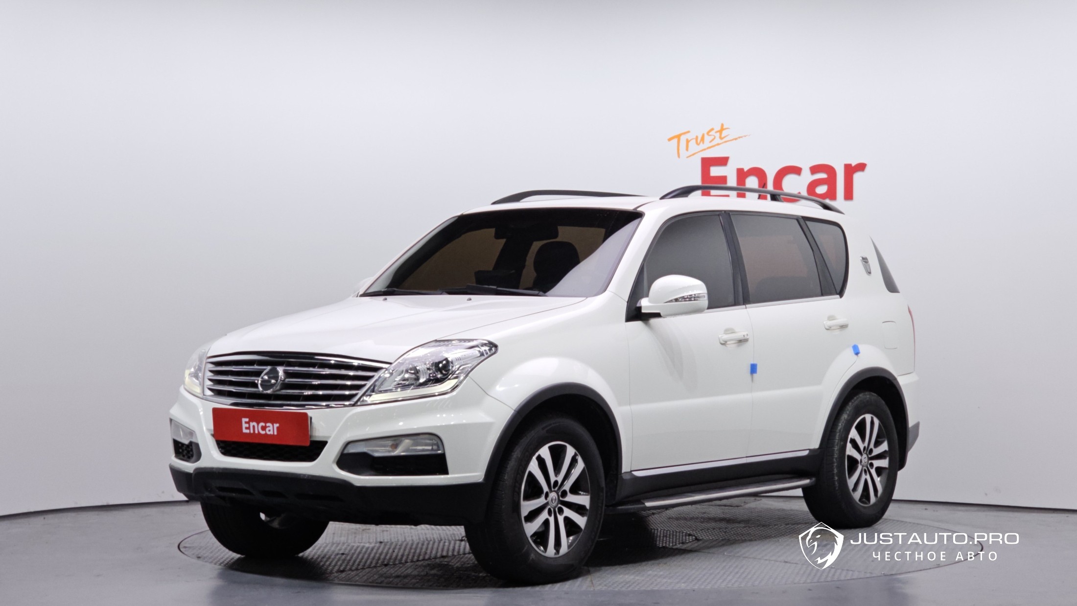Автомобиль KG_Mobility_Ssangyong Rexton