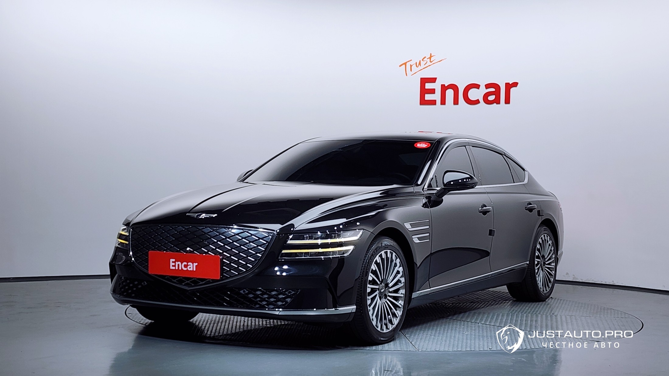 Автомобиль Genesis G80