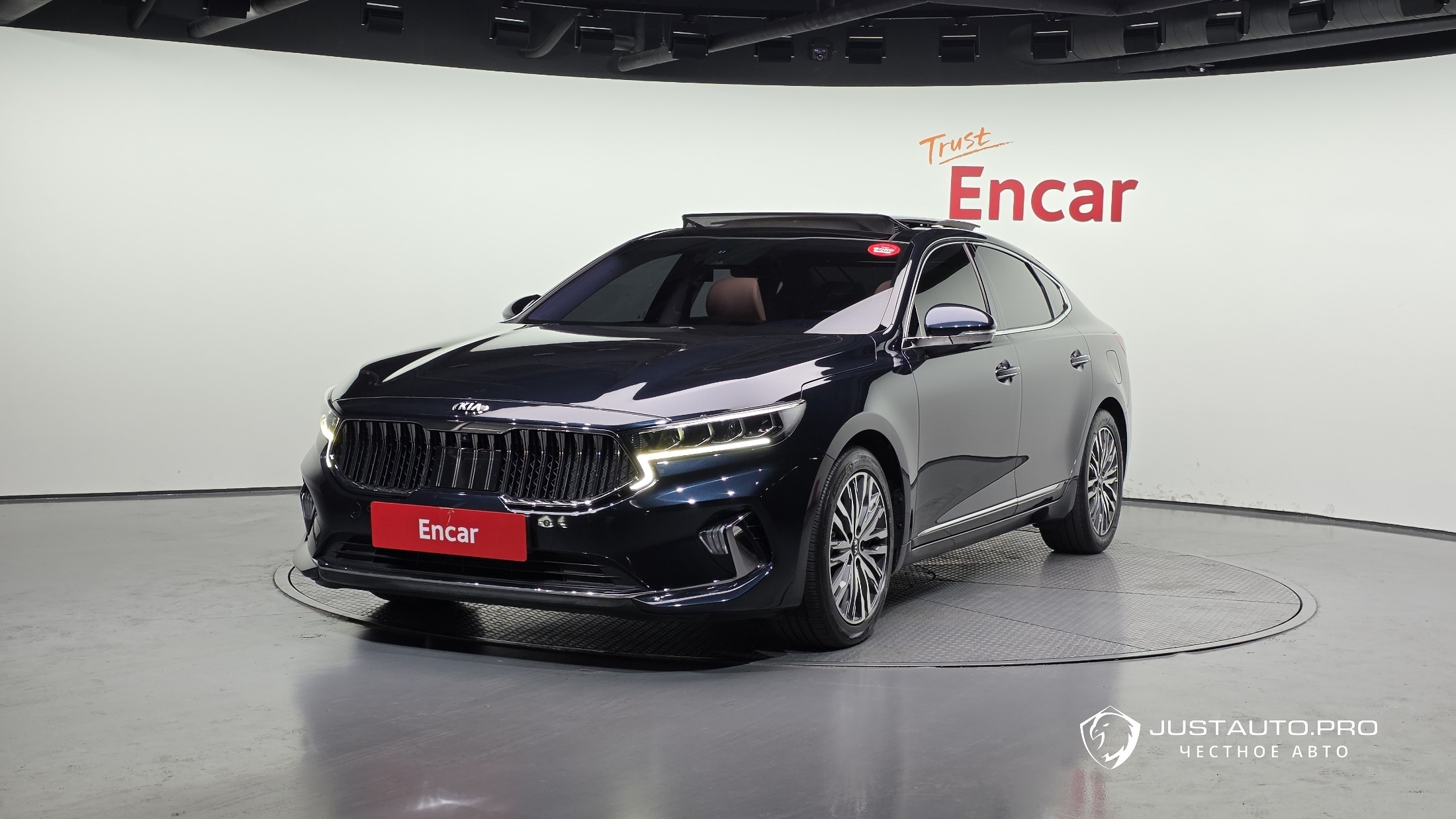 Автомобиль Kia K7