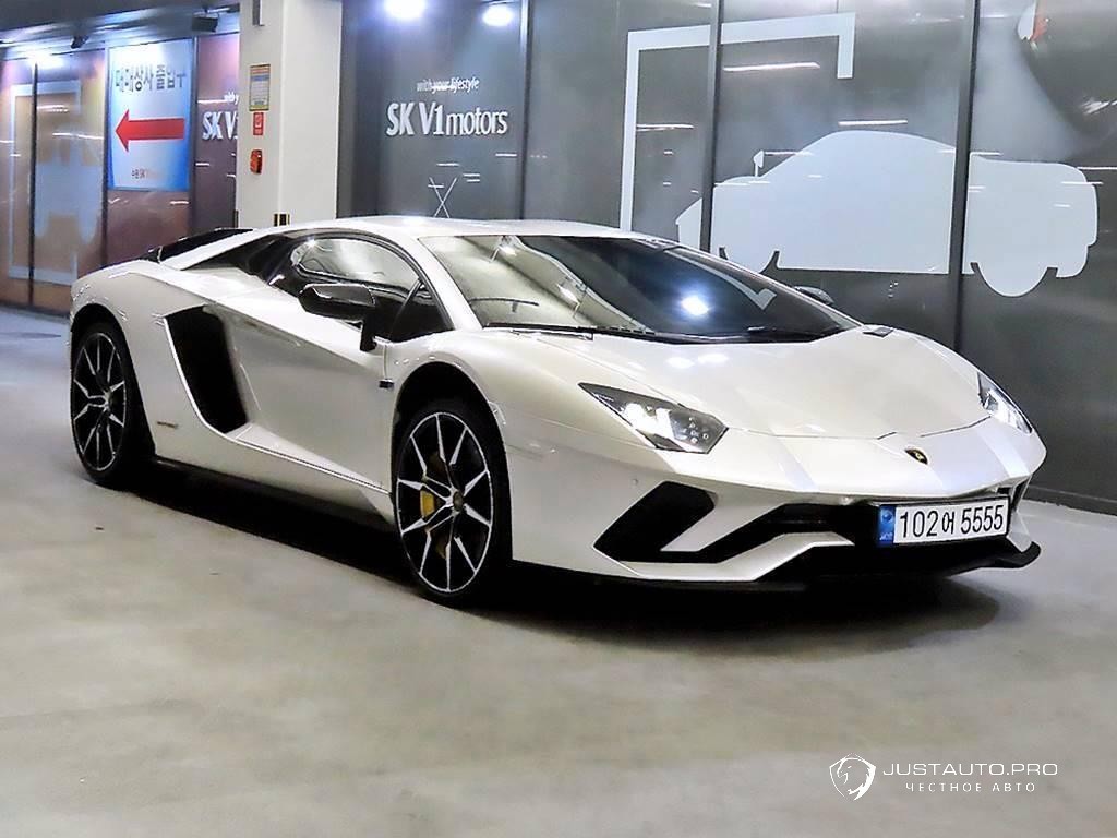 Автомобиль Lamborghini Aventador