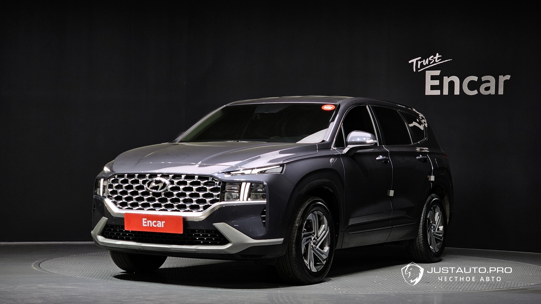 Автомобиль Hyundai Santafe