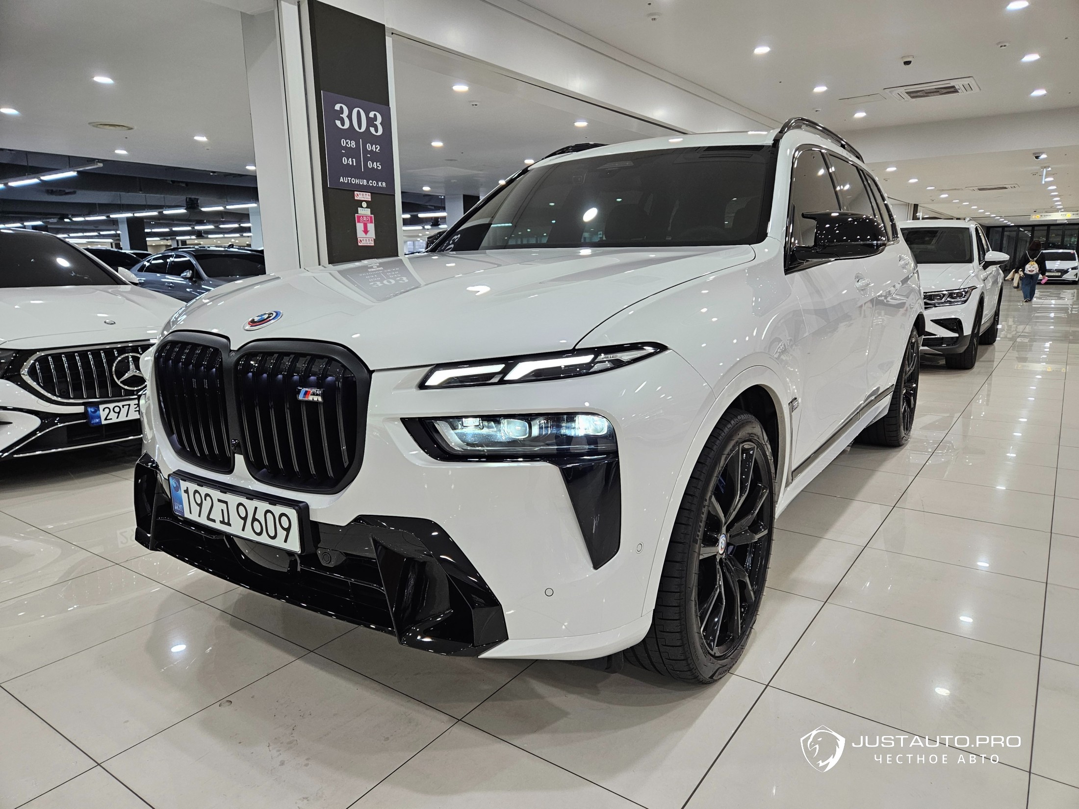 Автомобиль BMW X7