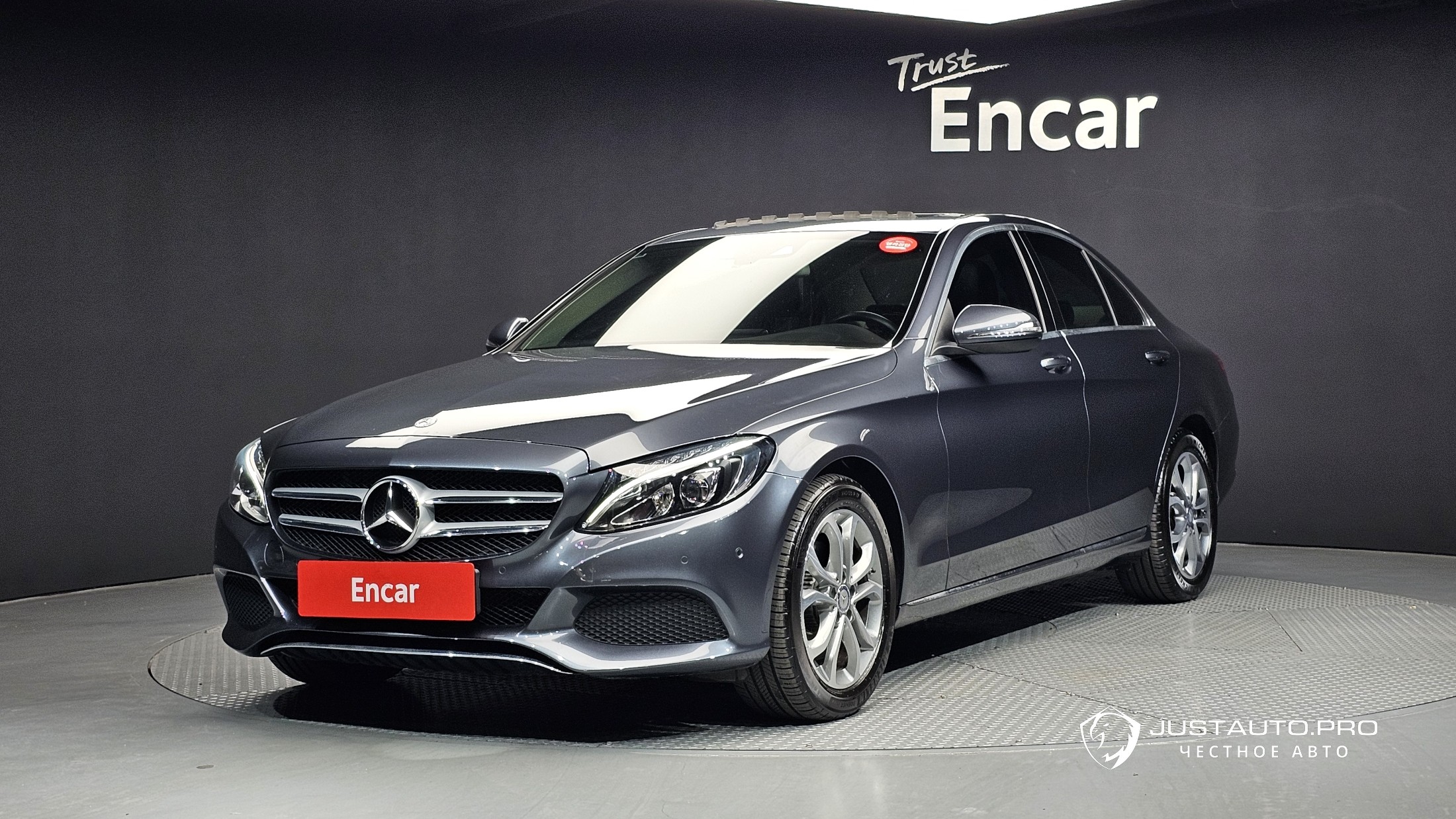 Автомобиль Mercedes-Benz C-Class