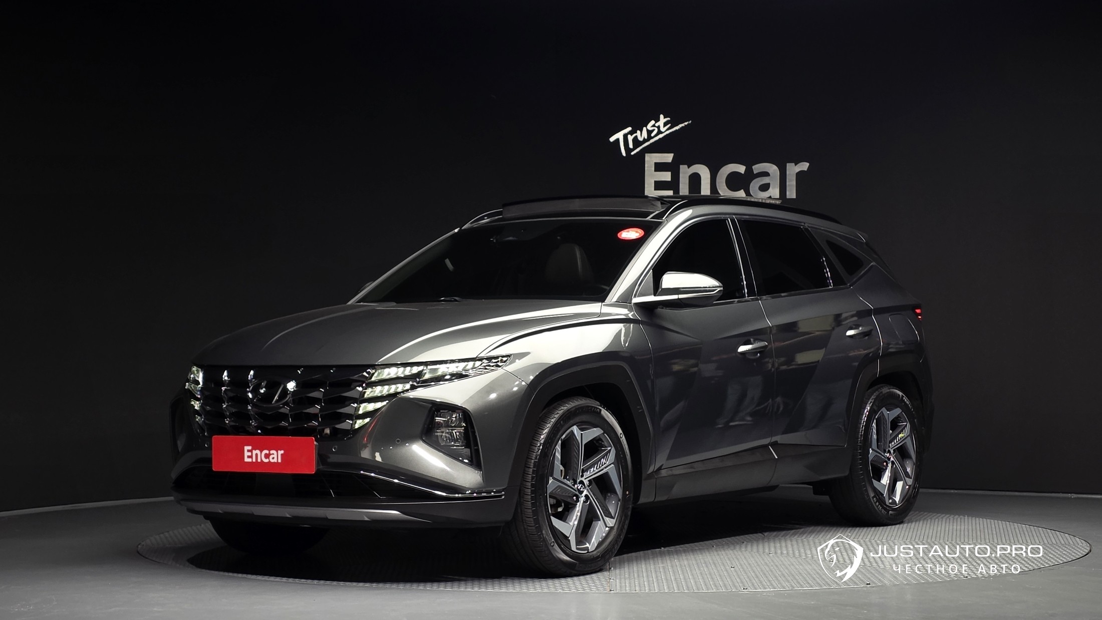 Автомобиль Hyundai Tucson