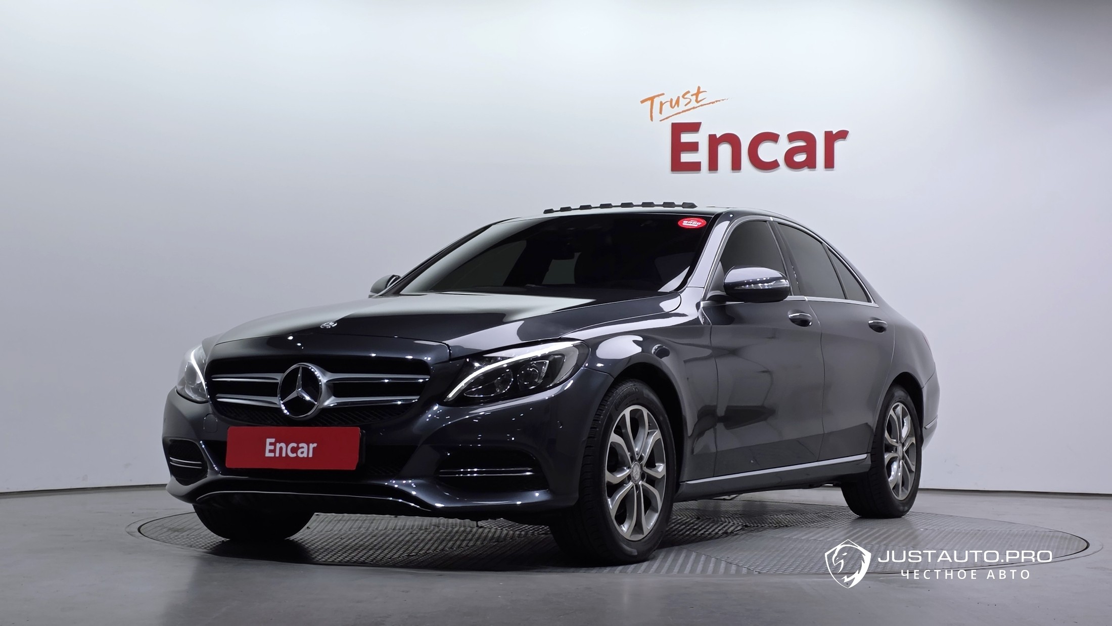 Автомобиль Mercedes-Benz C-Class
