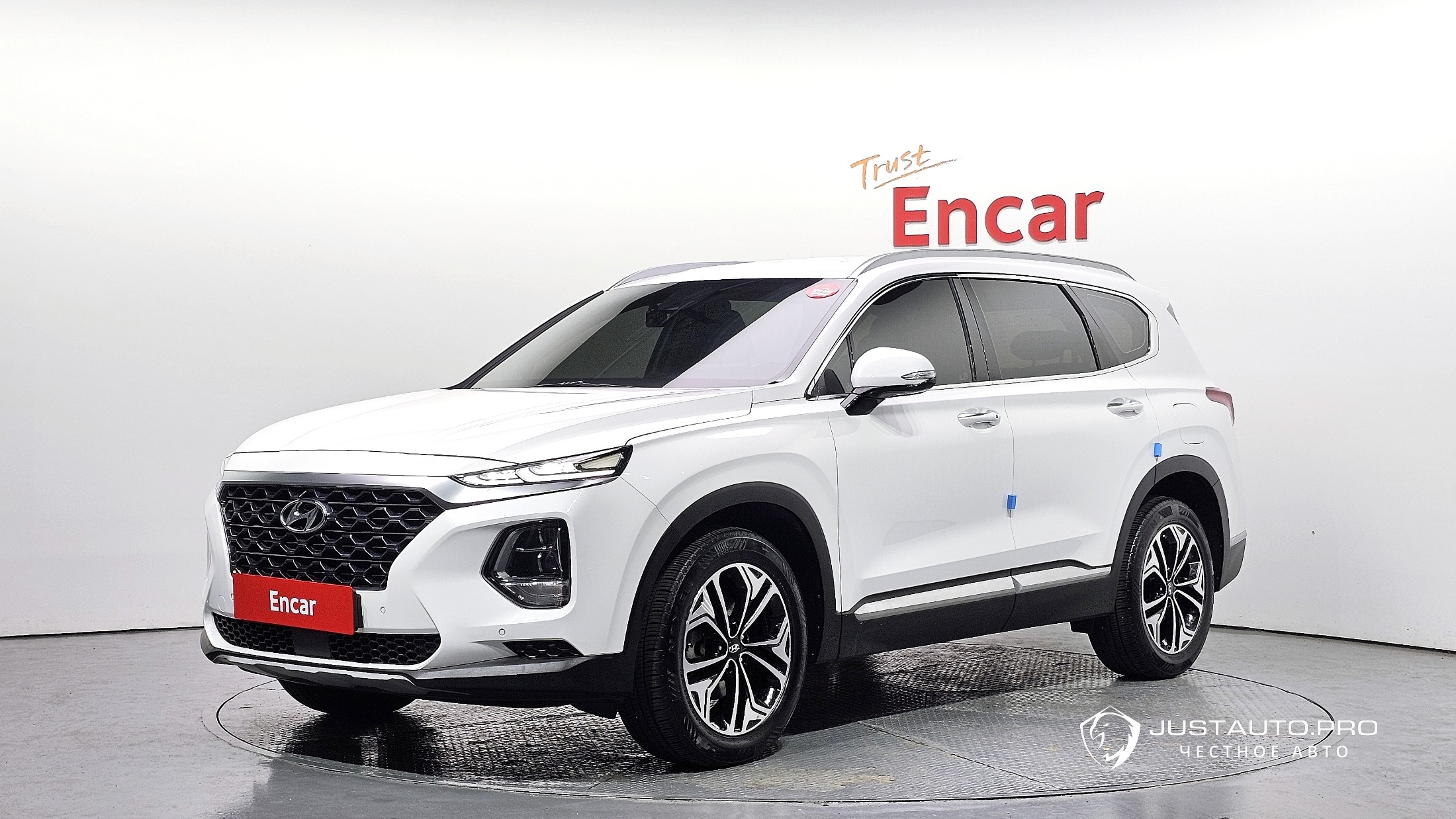 Автомобиль Hyundai Santafe
