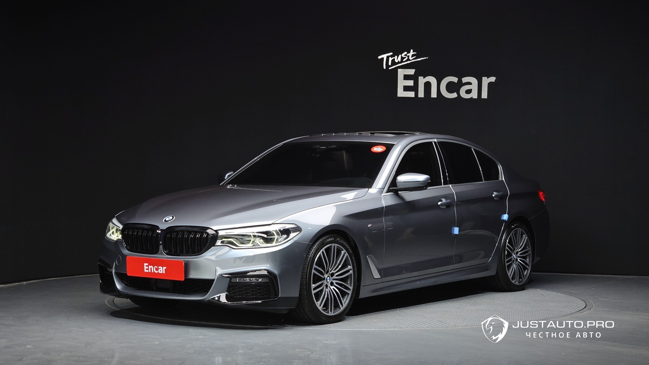 Автомобиль BMW 5-Series