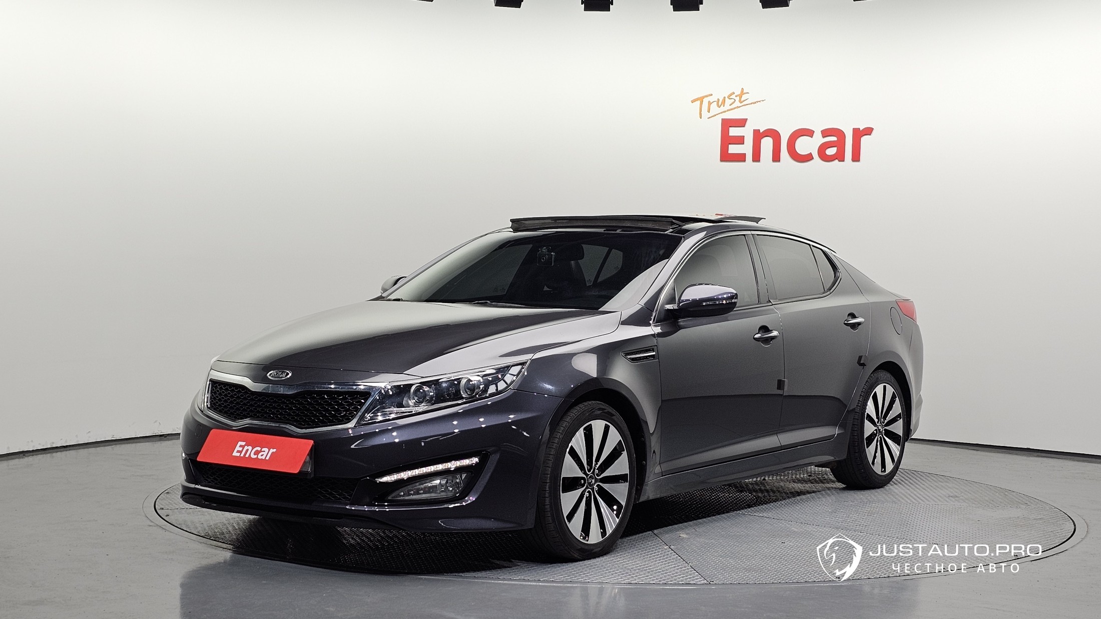 Автомобиль Kia K5