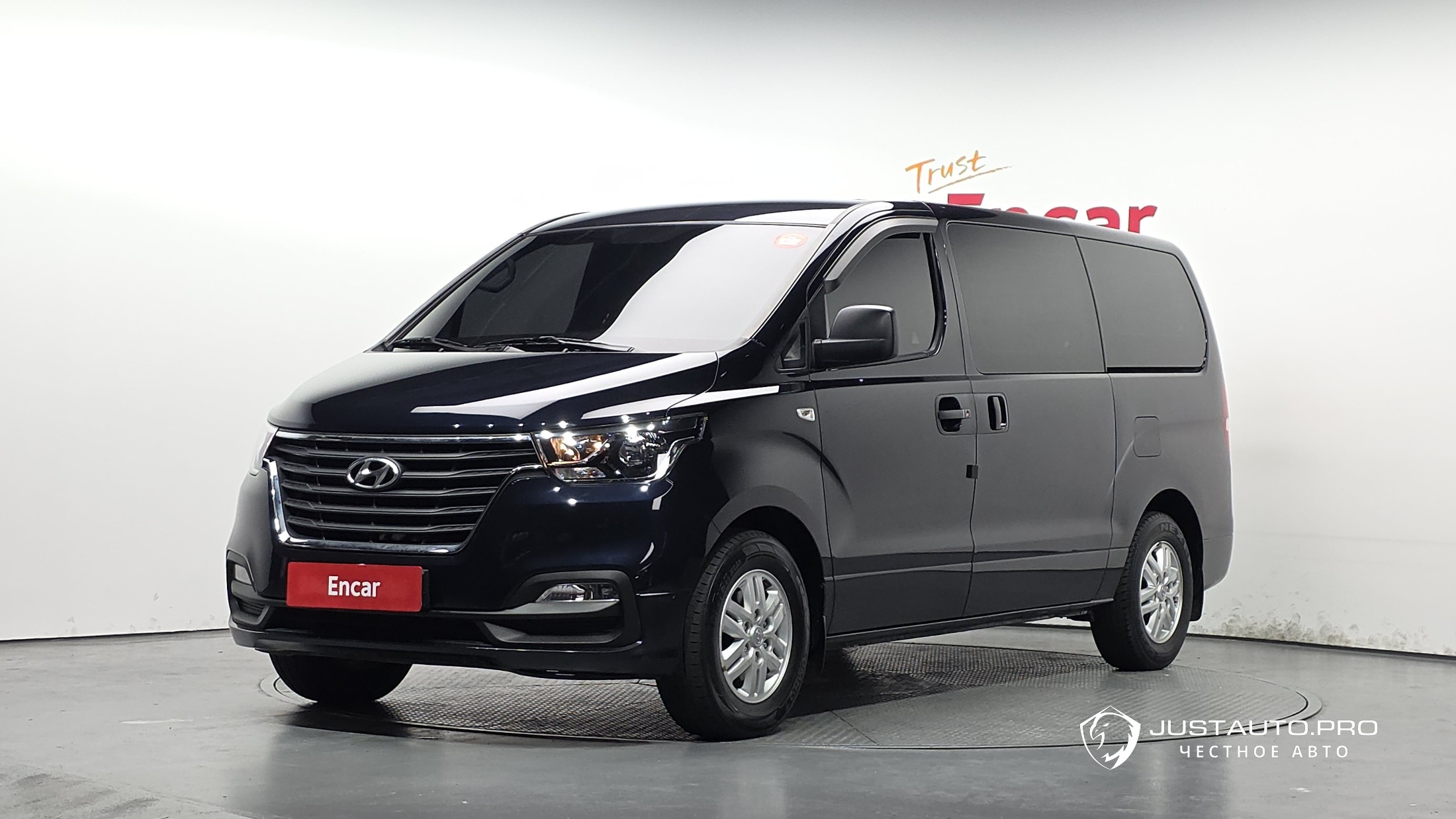 Автомобиль Hyundai Starex