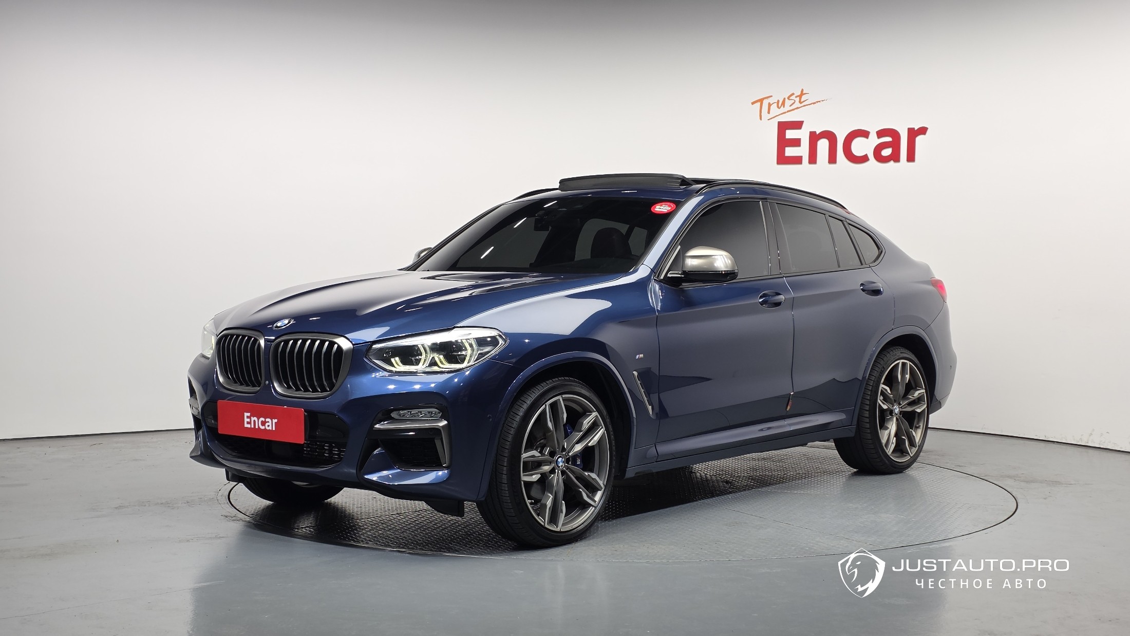 Автомобиль BMW X4