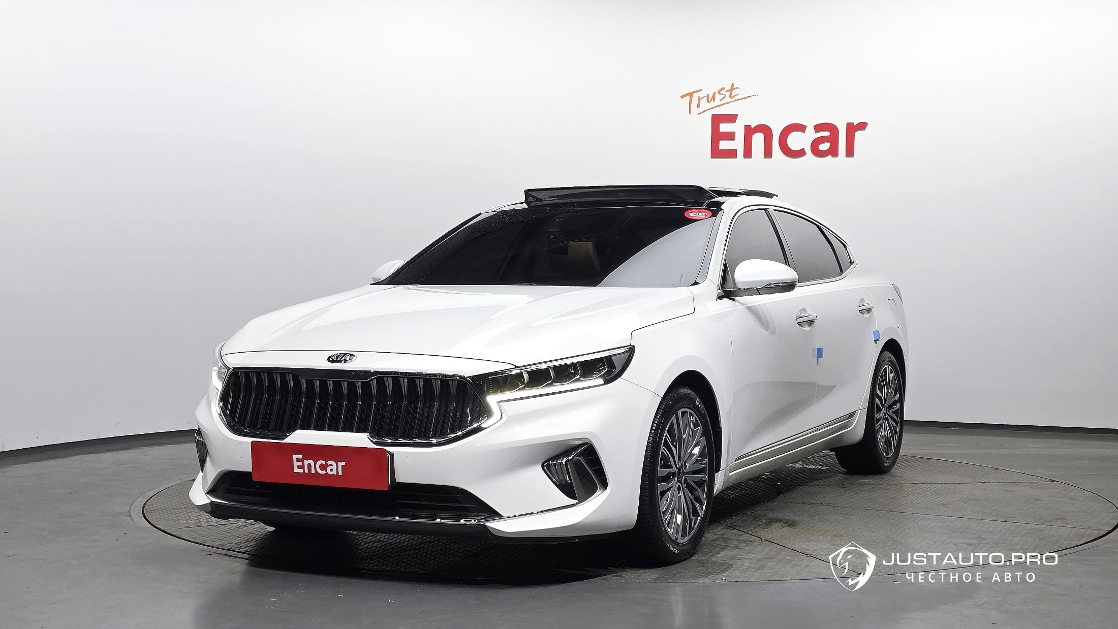 Автомобиль Kia K7