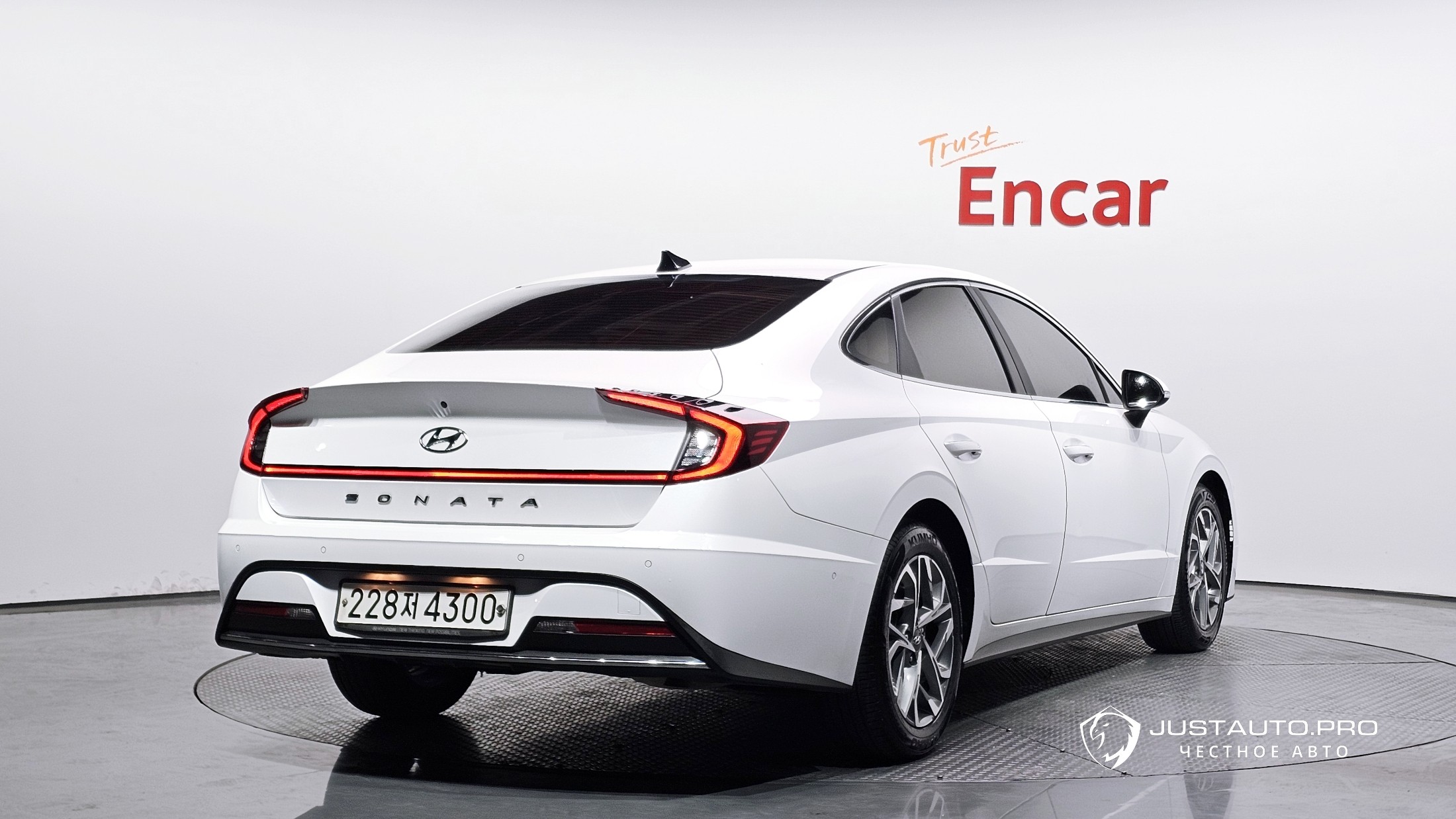 Автомобиль Hyundai Sonata
