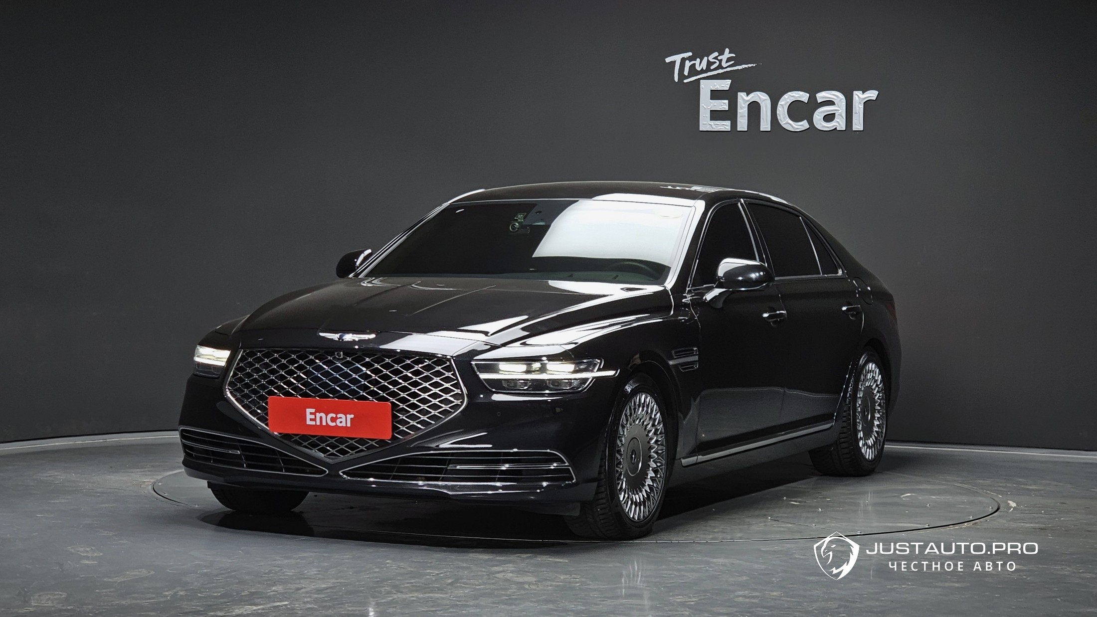 Автомобиль Genesis G90