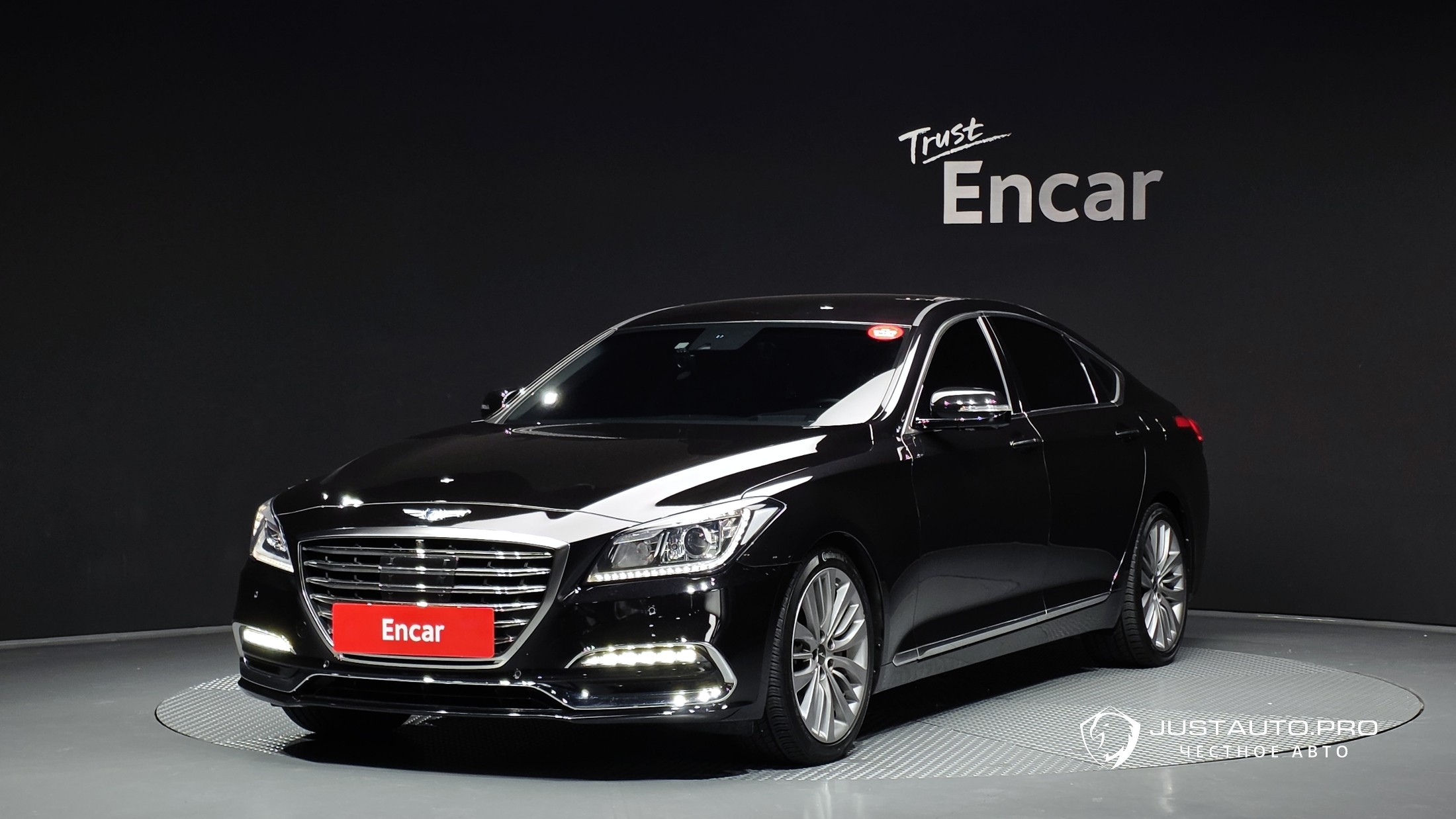 Автомобиль Genesis G80