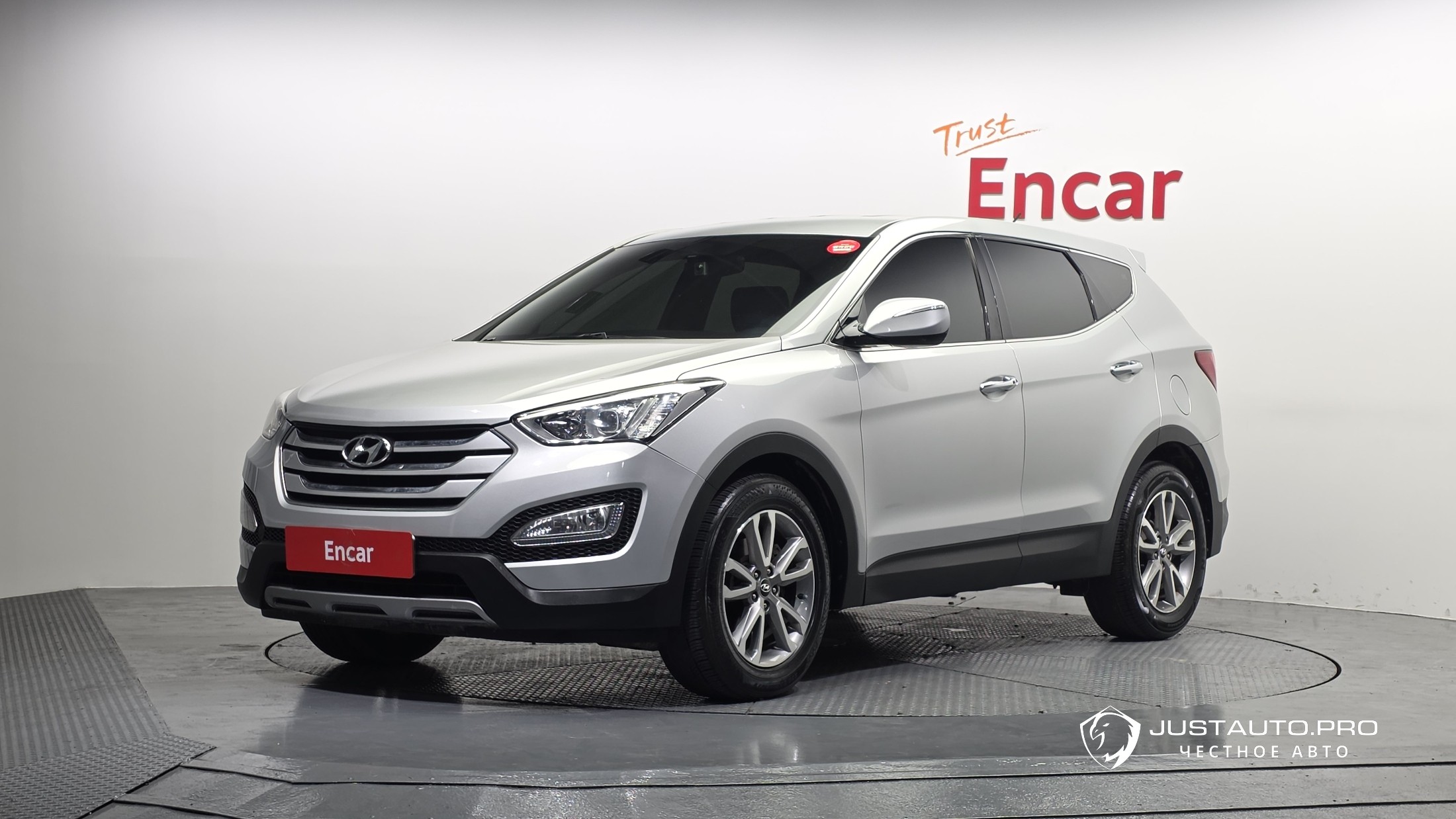 Автомобиль Hyundai Santafe