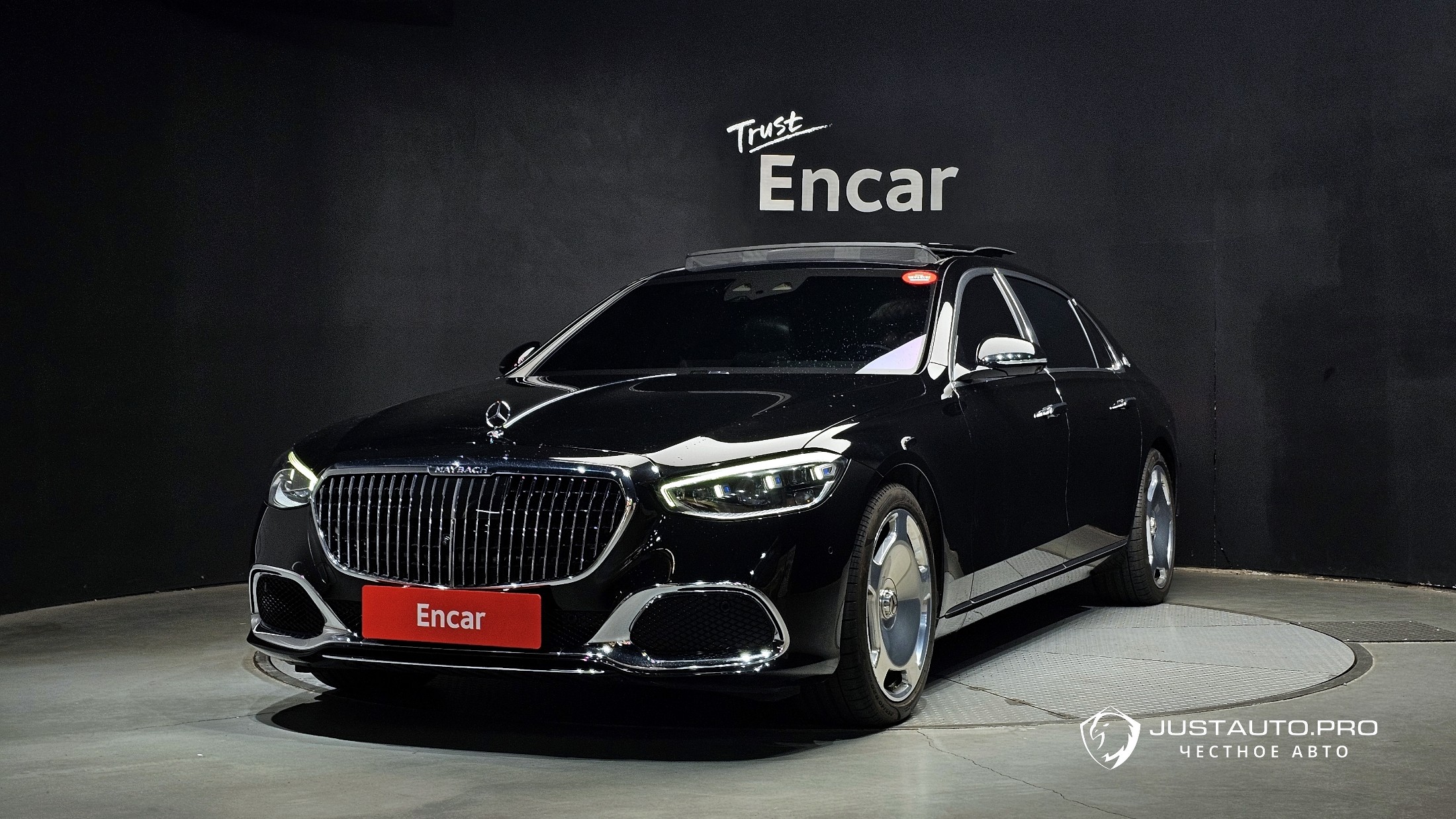 Автомобиль Mercedes-Benz S-Class