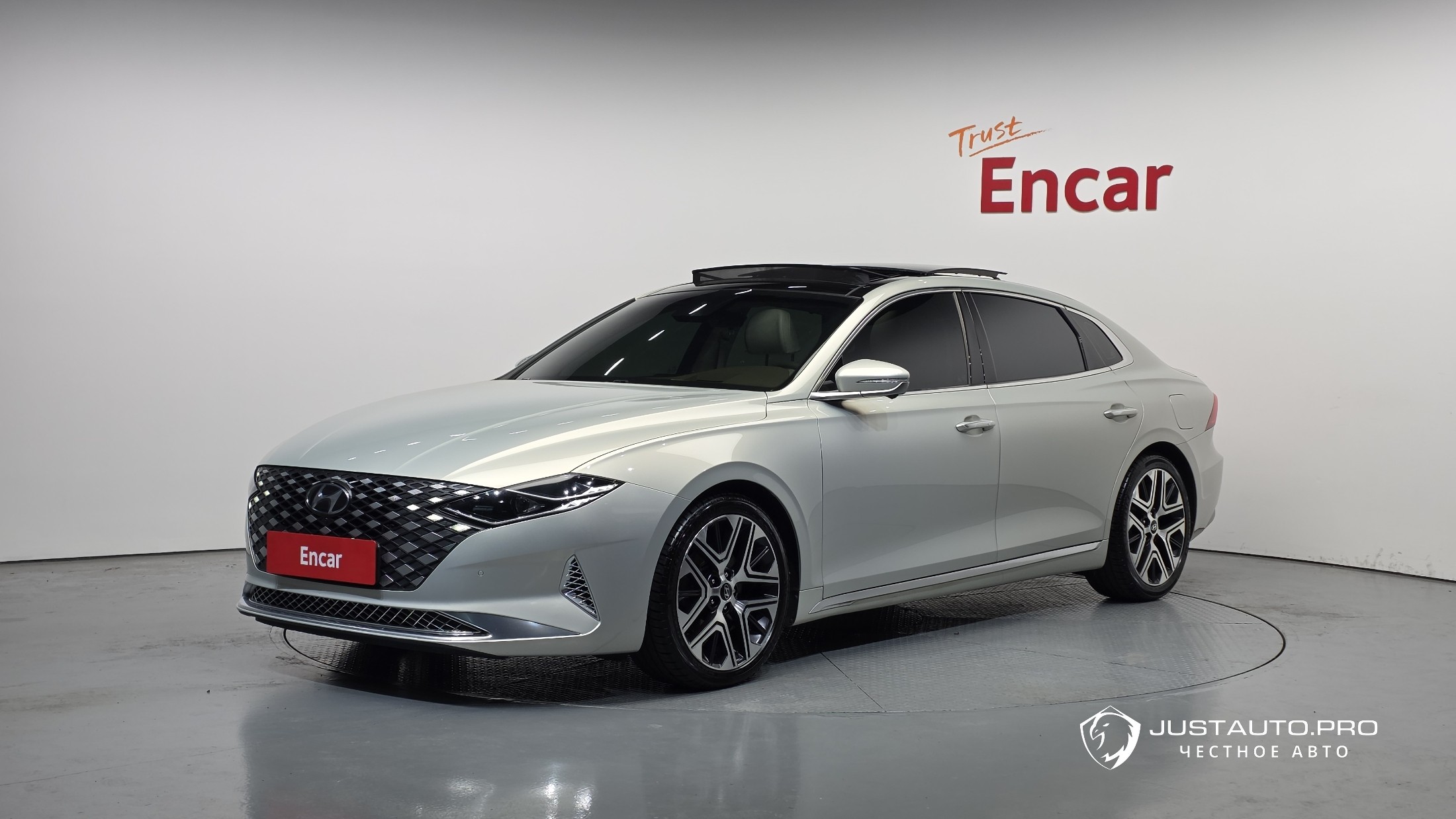 Автомобиль Hyundai Grandeur