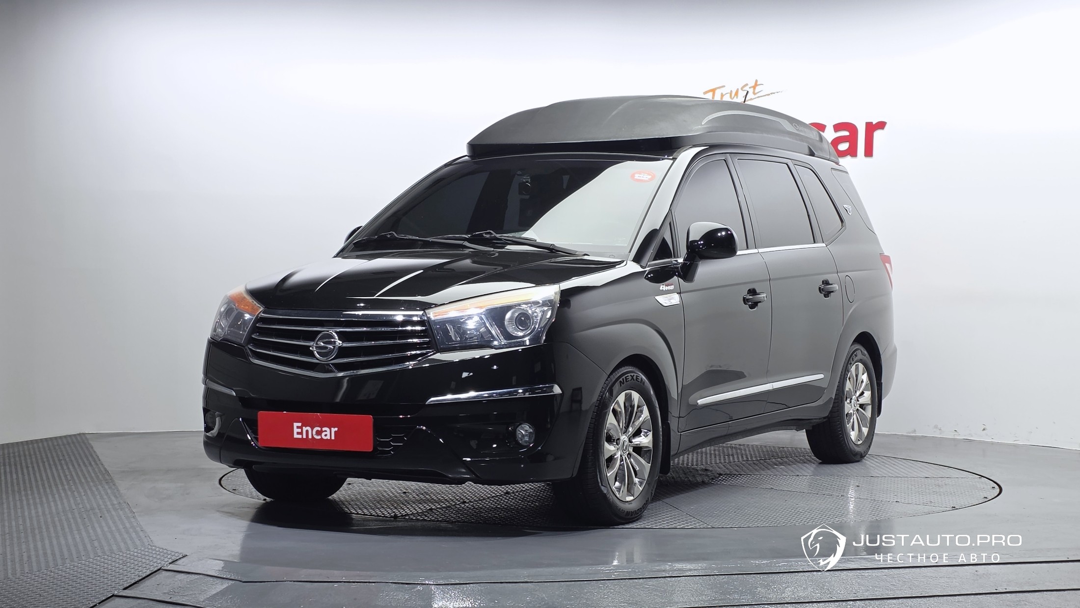 Автомобиль KG_Mobility_Ssangyong KORANDO
