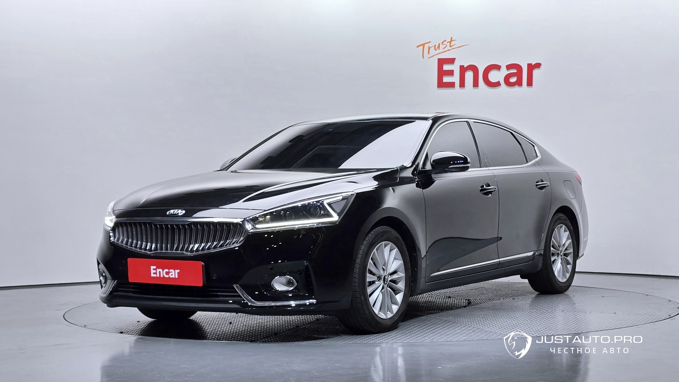 Автомобиль Kia K7