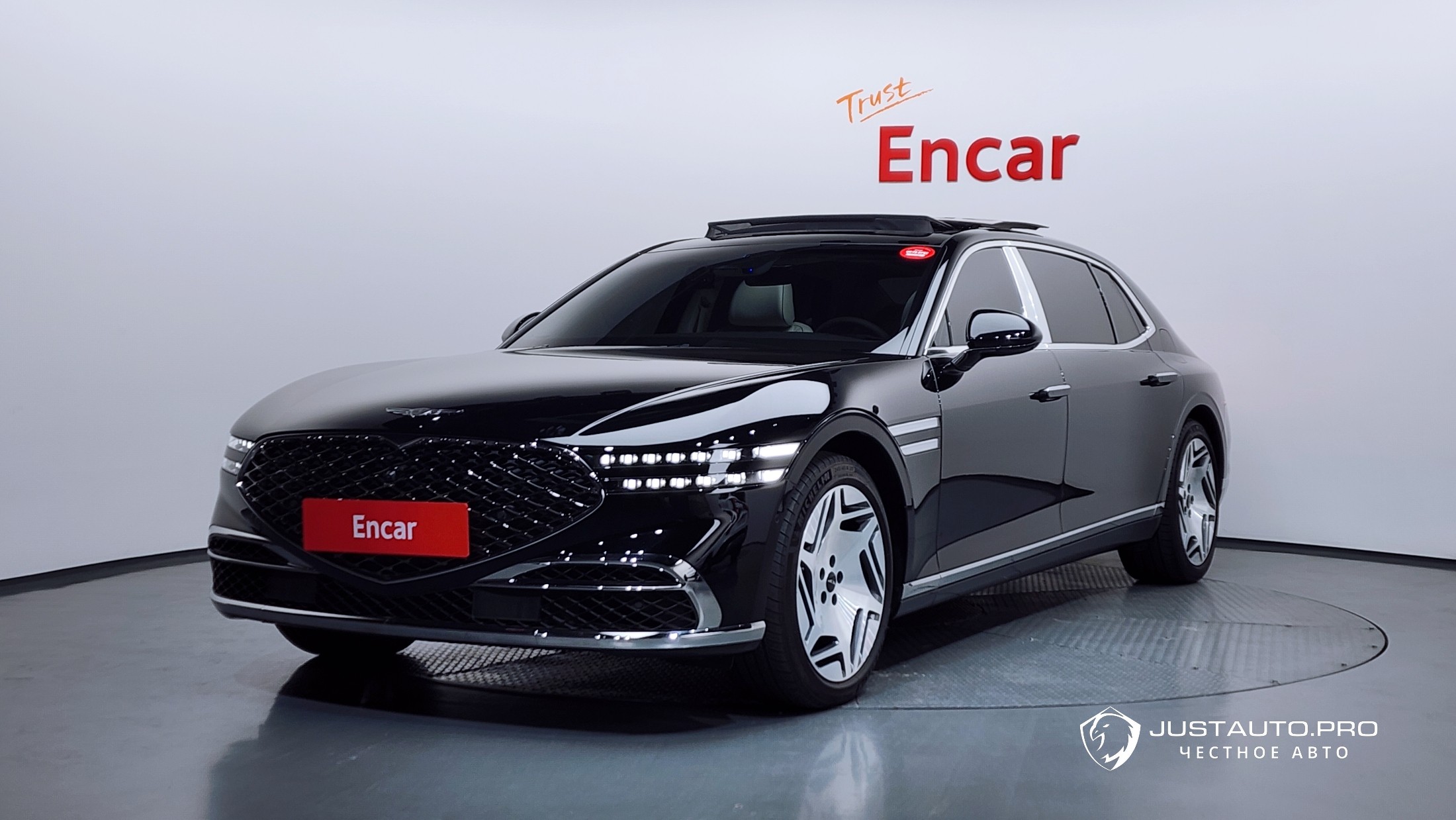 Автомобиль Genesis G90