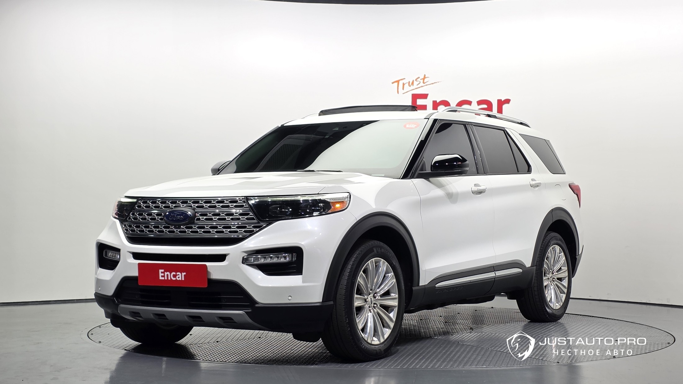 Автомобиль Ford Explorer