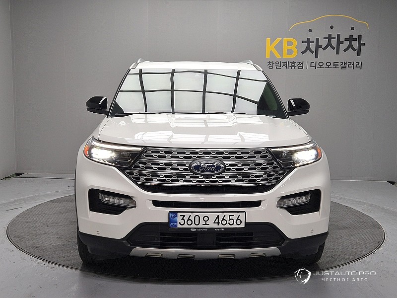 Автомобиль Ford Explorer