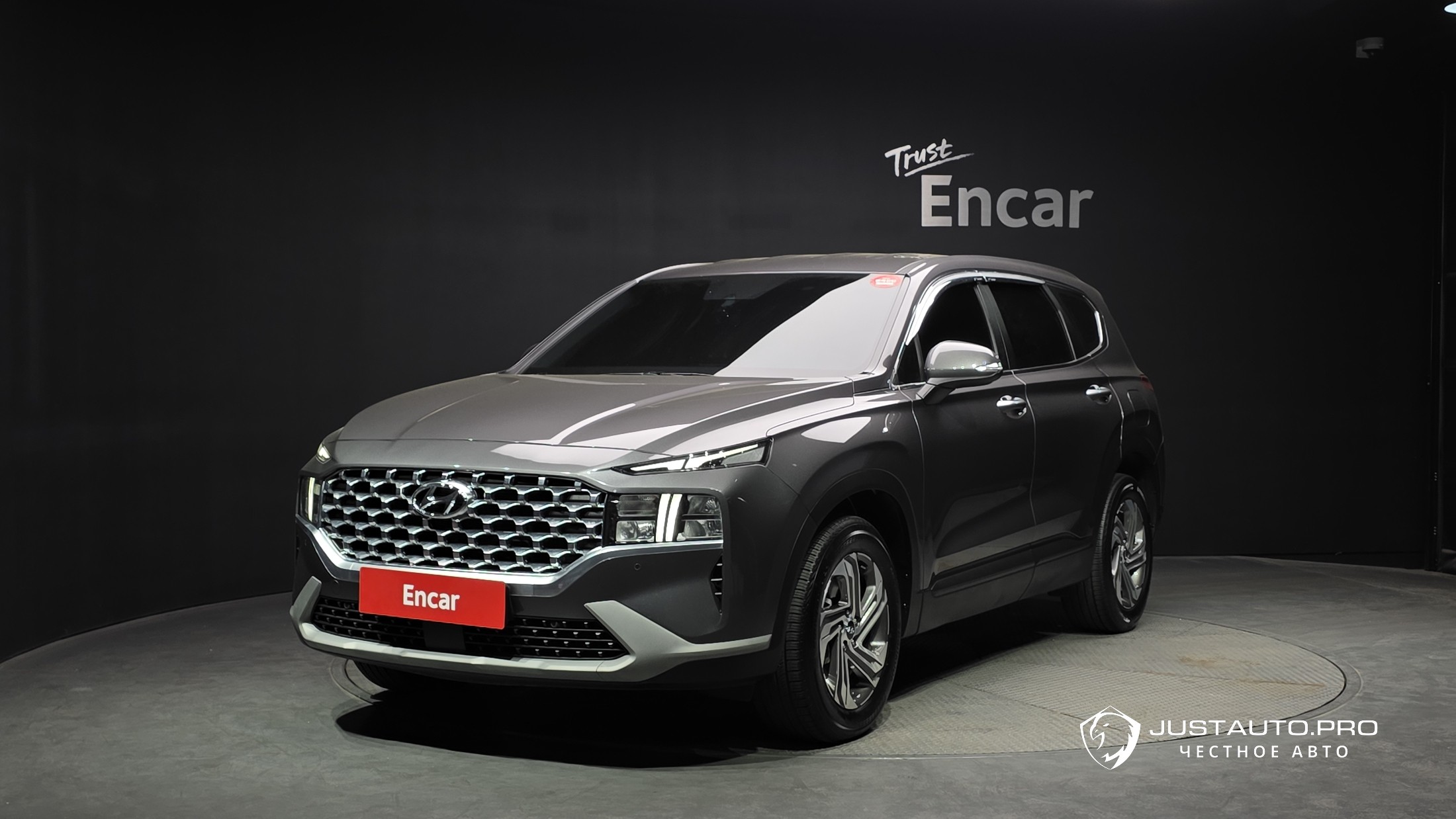 Автомобиль Hyundai Santafe
