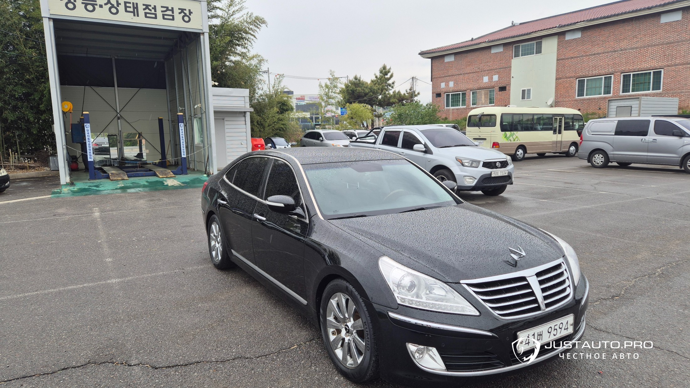 Автомобиль Hyundai Equus