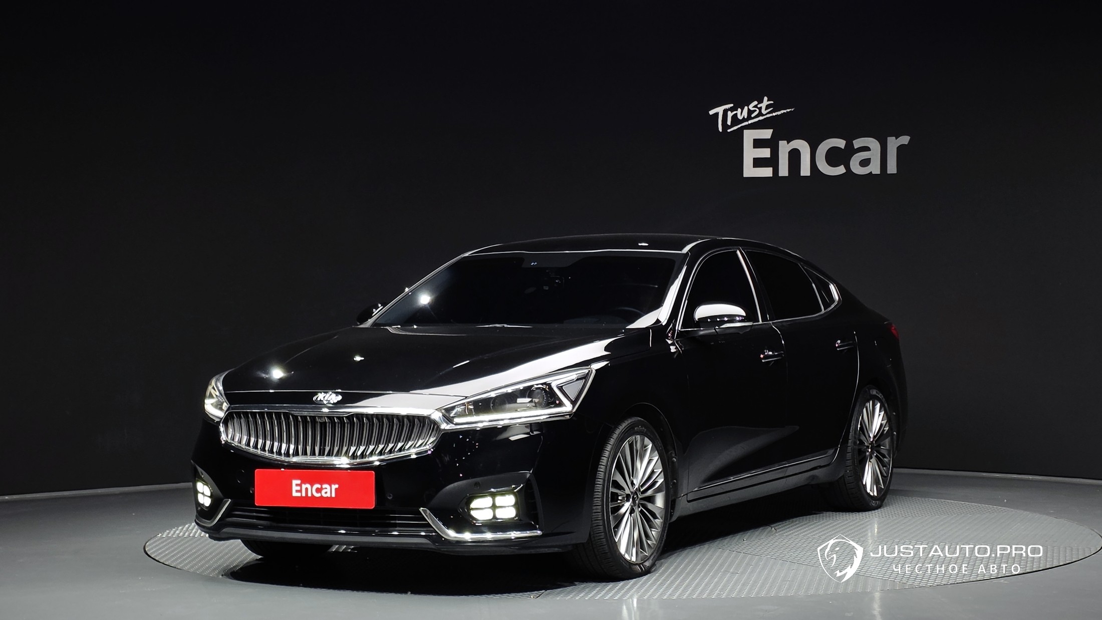 Автомобиль Kia K7