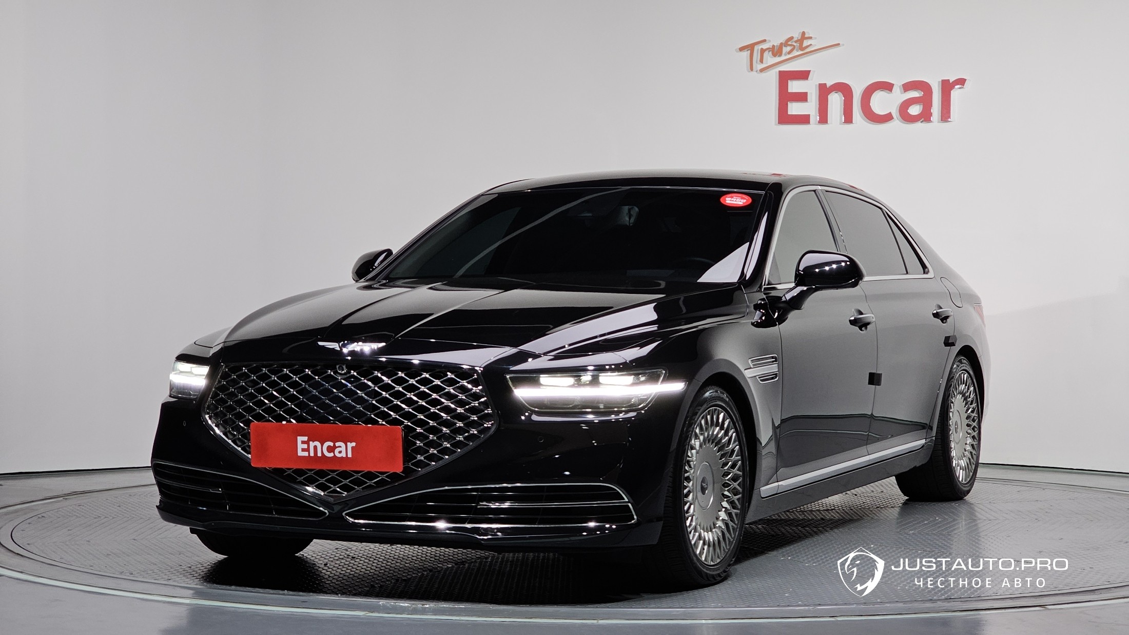 Автомобиль Genesis G90