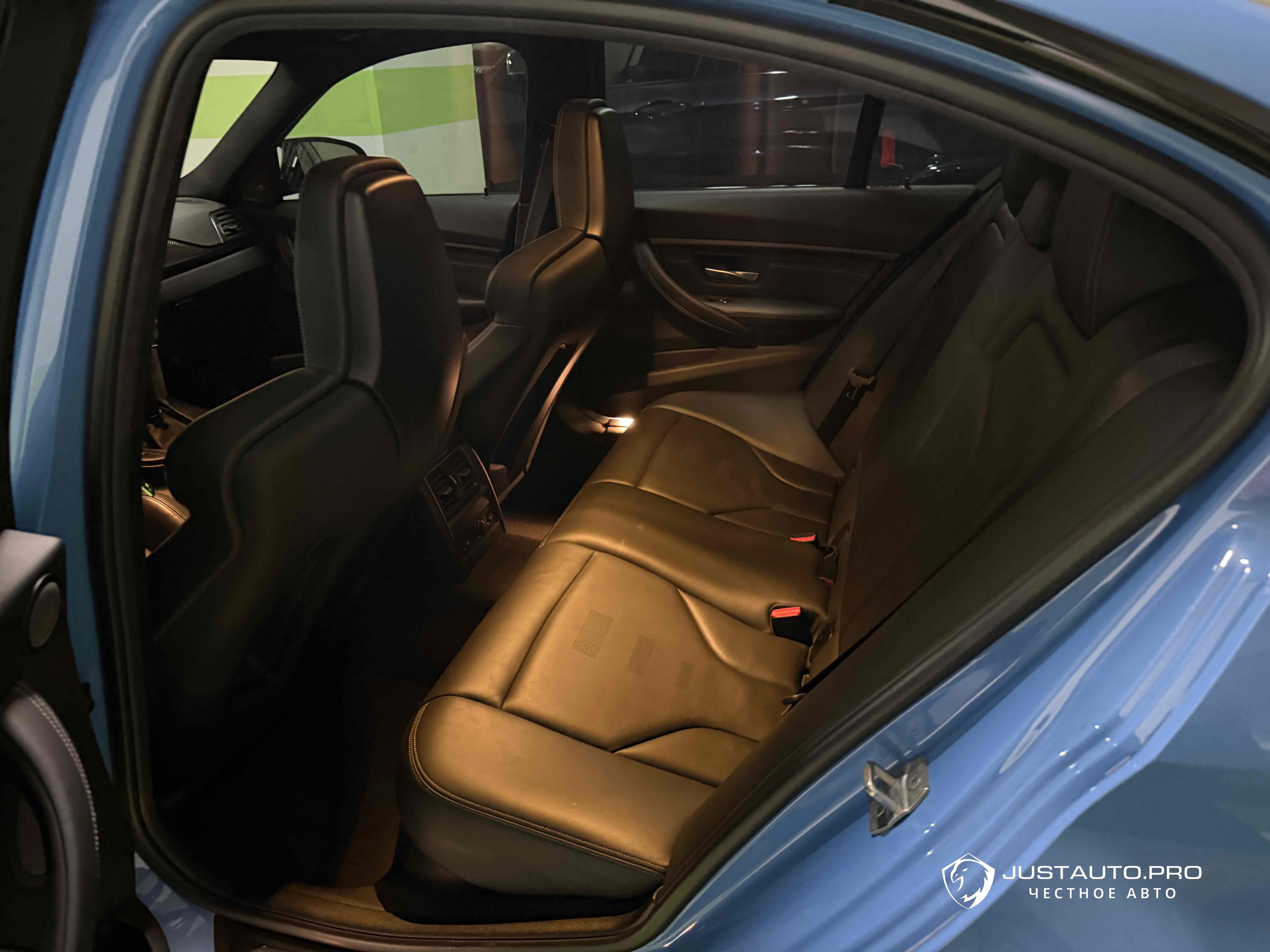 Автомобиль BMW M3