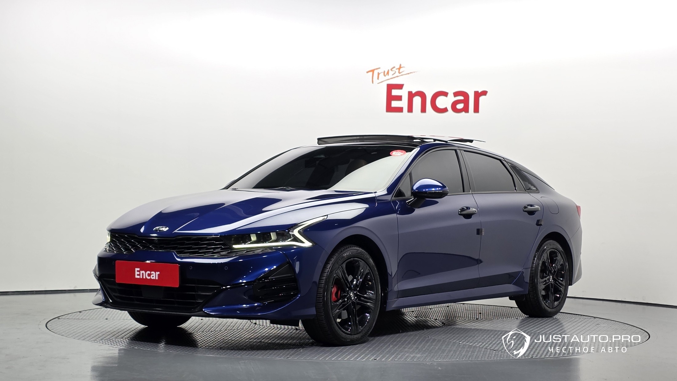 Автомобиль Kia K5