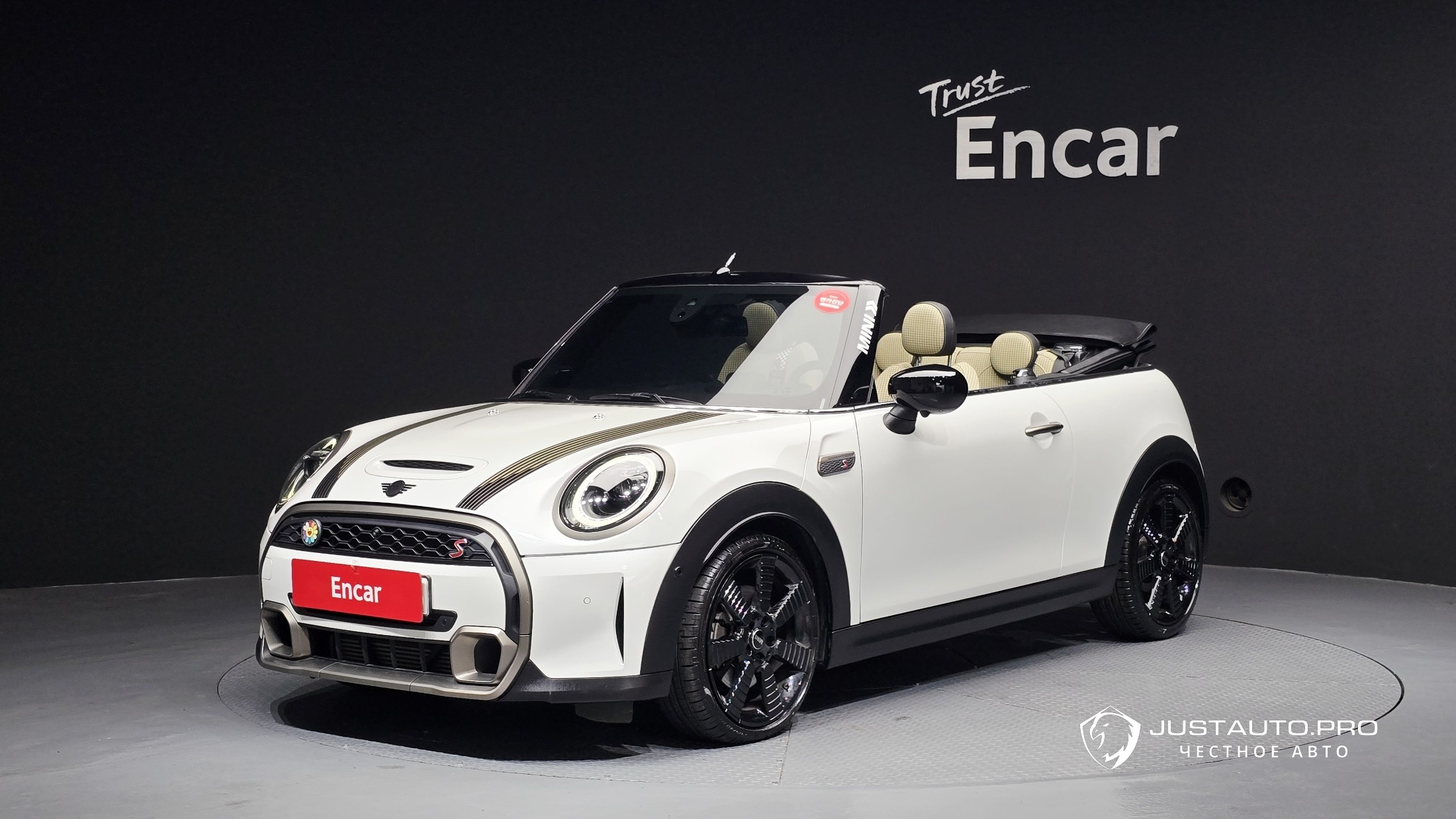 Автомобиль Mini Cooper Convertible