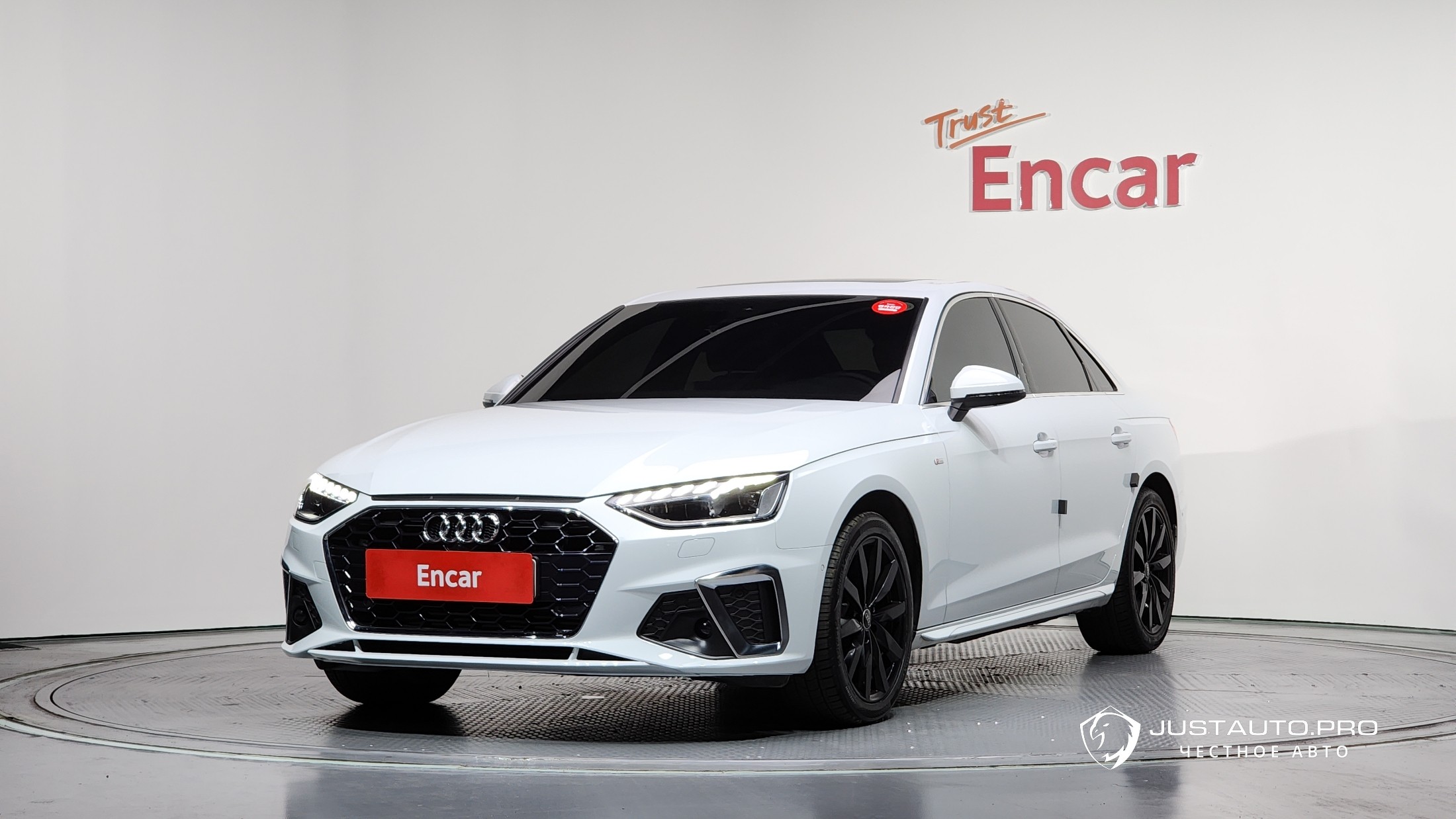 Автомобиль Audi A4