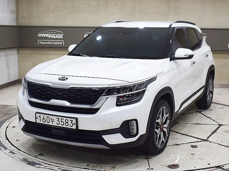 Автомобиль Kia Seltos