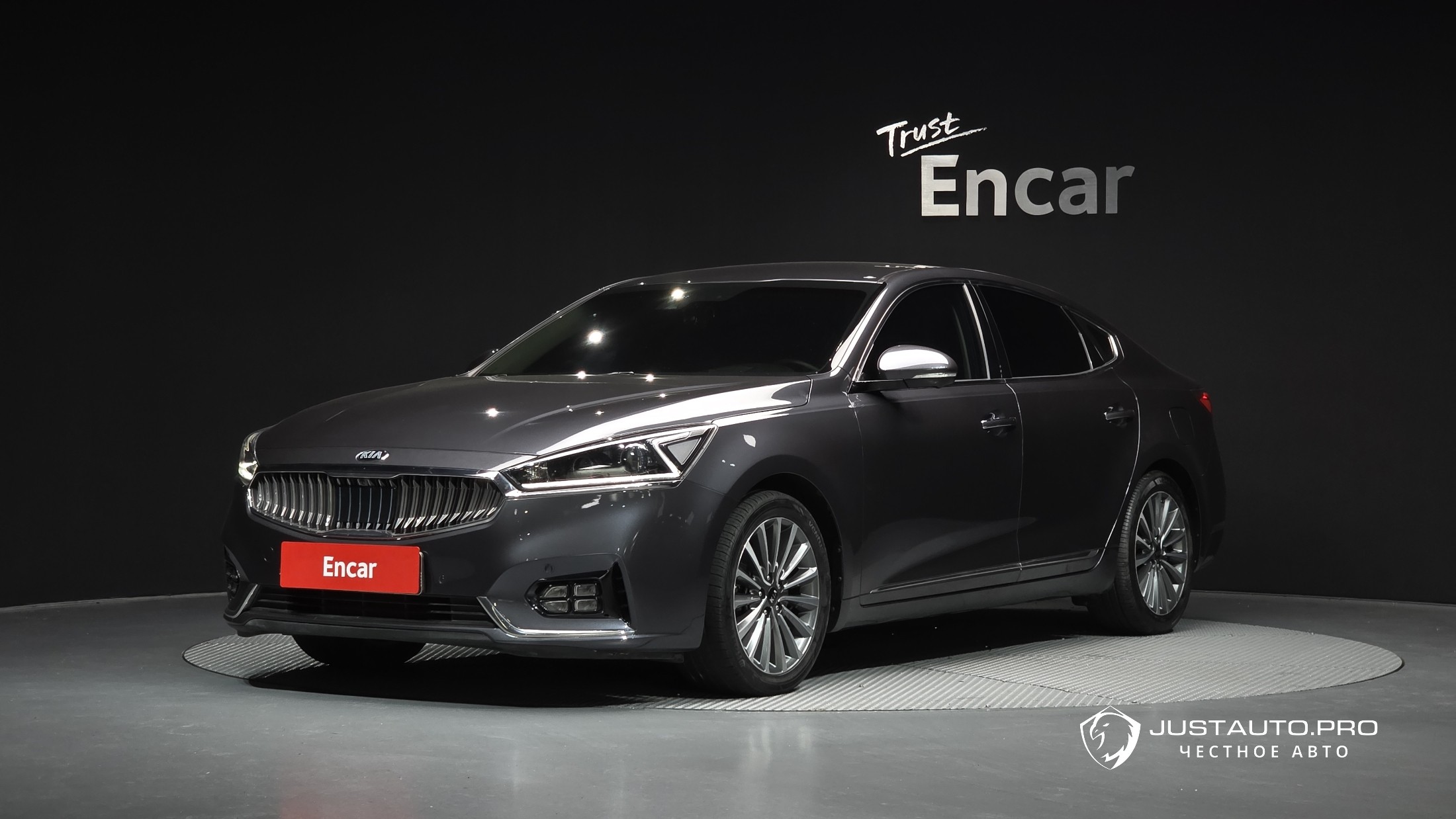 Автомобиль Kia K7