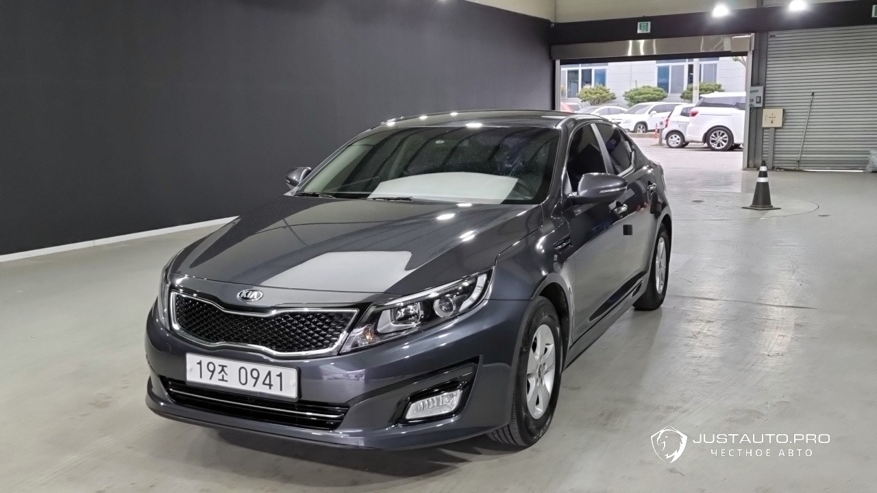 Автомобиль Kia K5