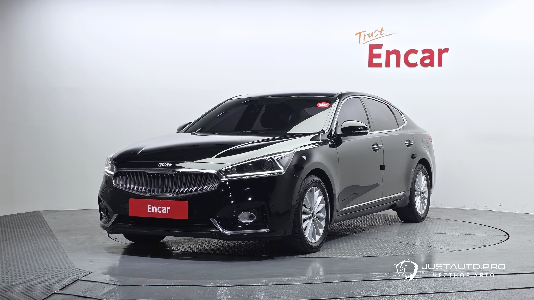 Автомобиль Kia K7