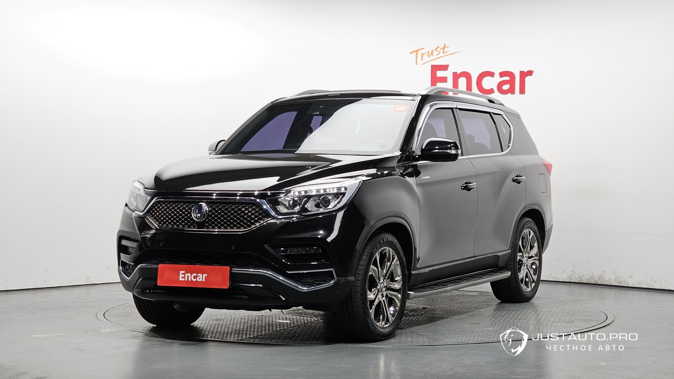 Автомобиль KG_Mobility_Ssangyong Rexton