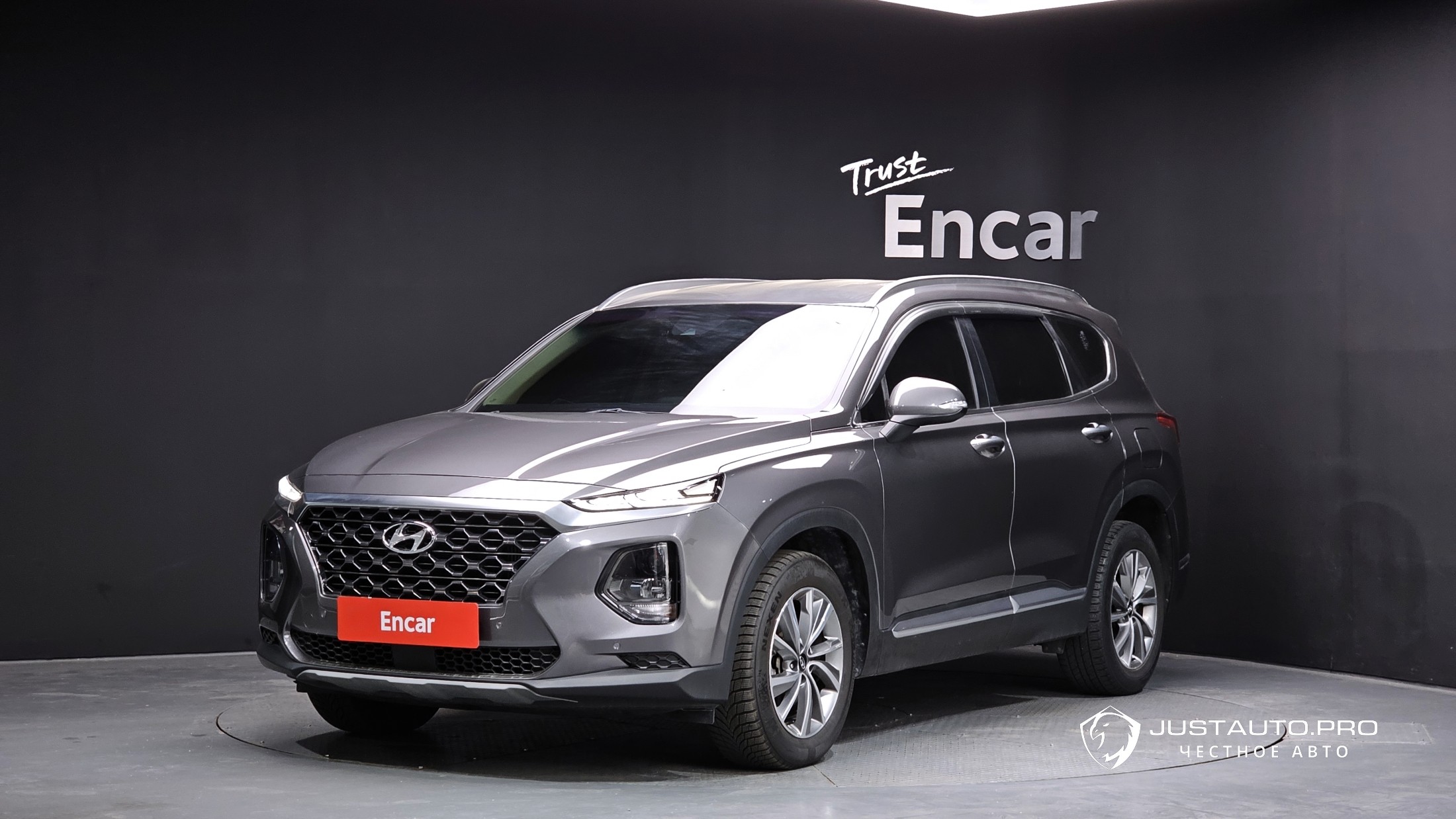 Автомобиль Hyundai Santafe