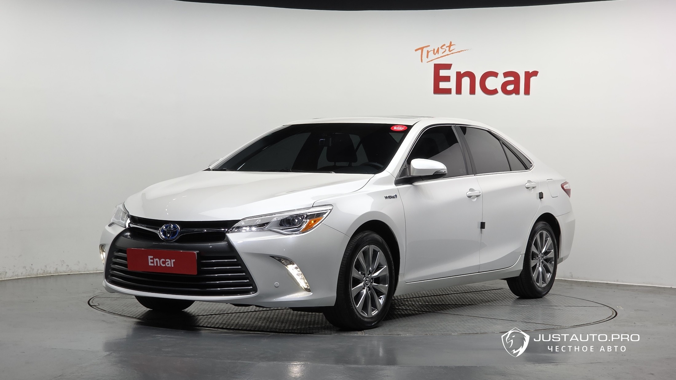 Автомобиль Toyota Camry