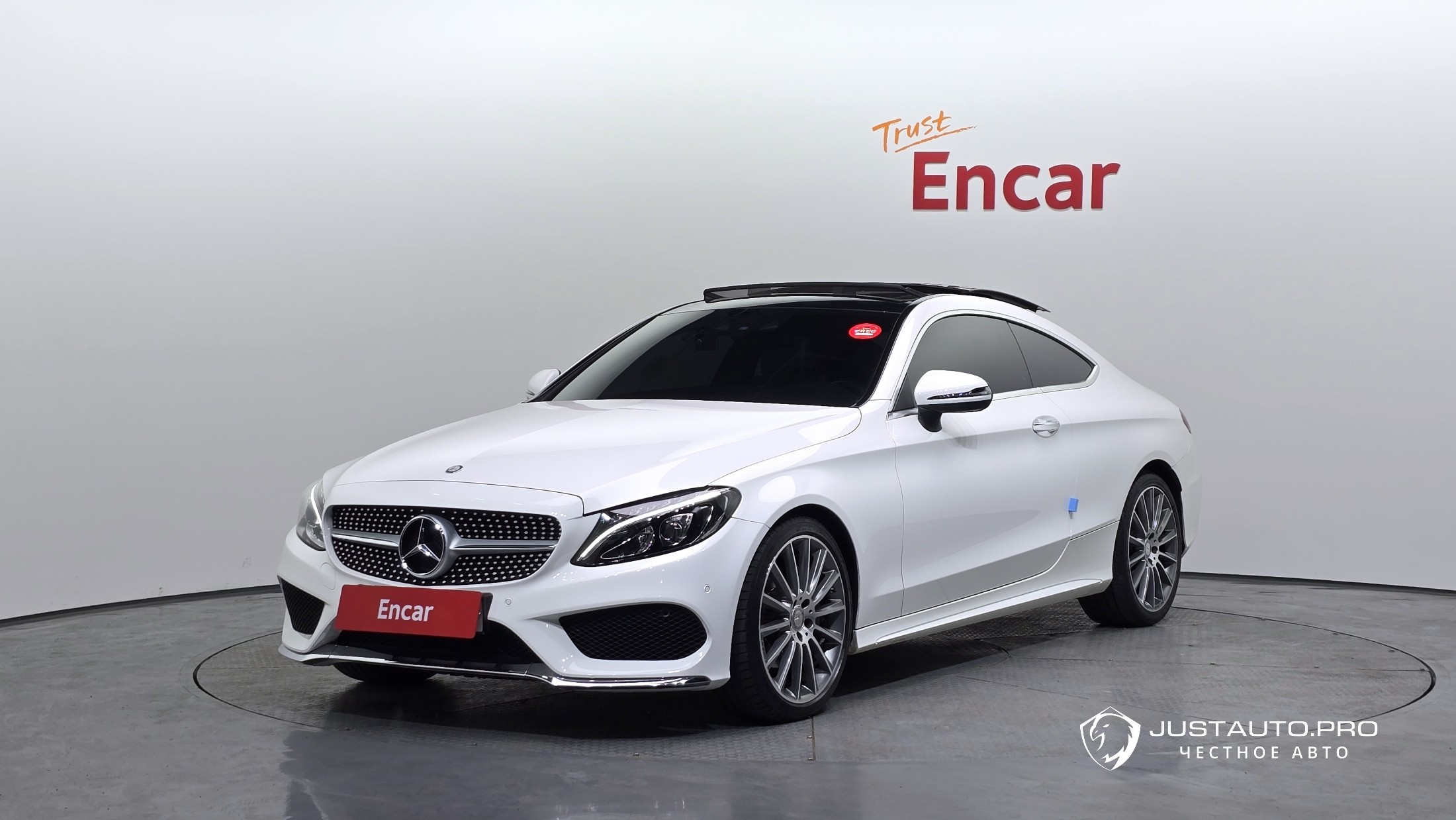 Автомобиль Mercedes-Benz C-Class
