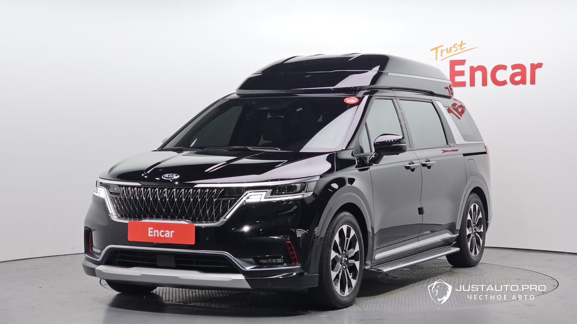 Автомобиль Kia Canival
