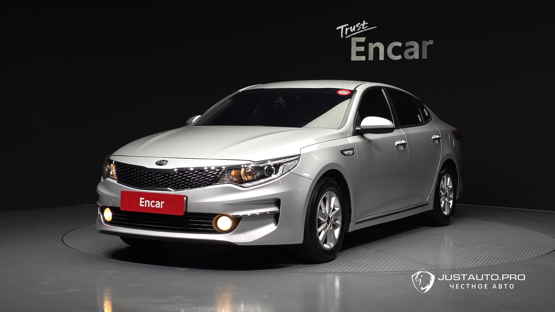Автомобиль Kia K5