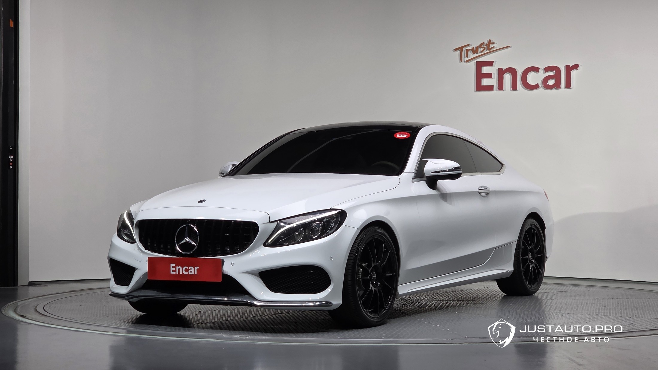 Автомобиль Mercedes-Benz C-Class