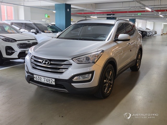 Автомобиль Hyundai Santafe
