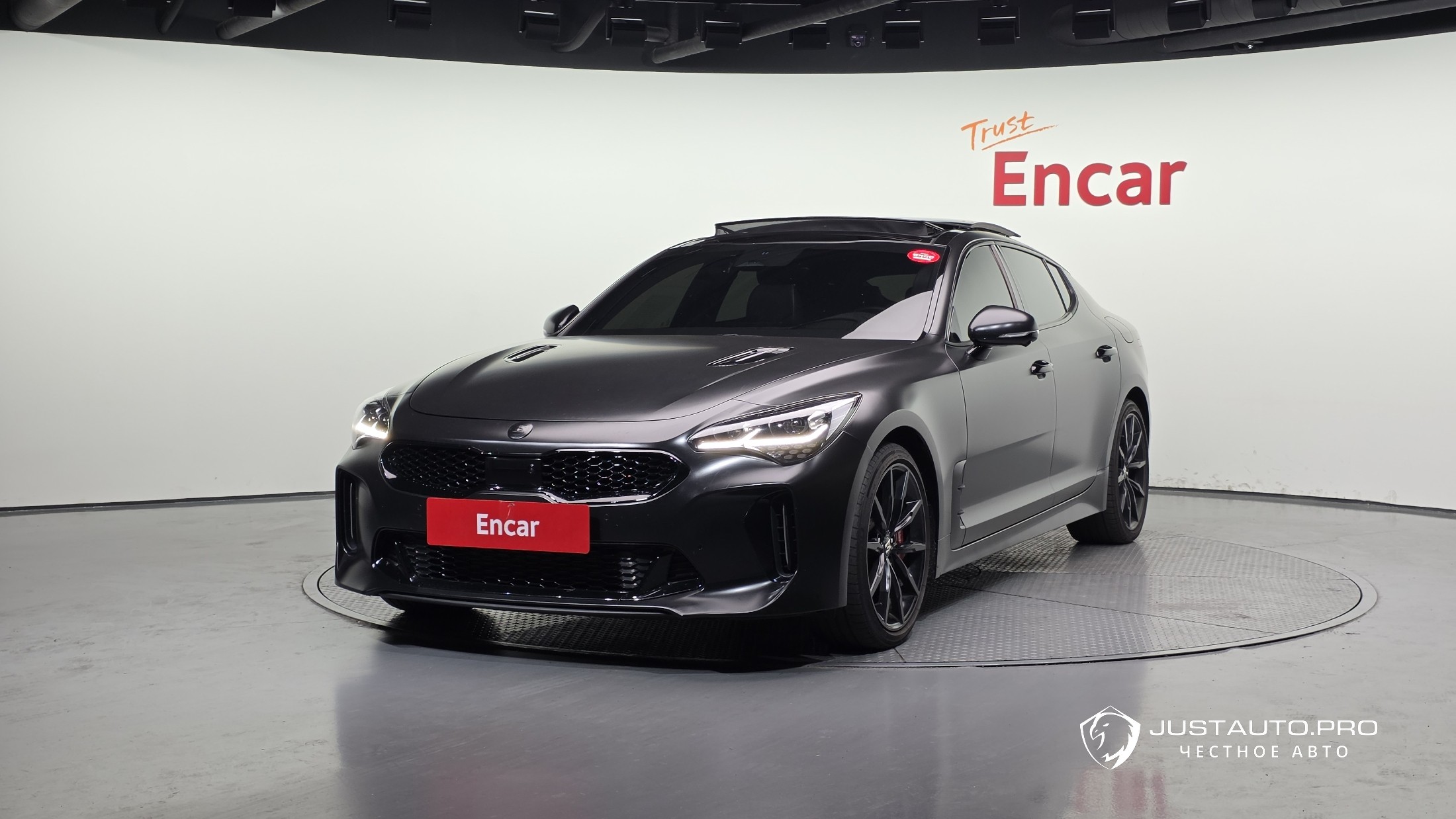Автомобиль Kia Stinger