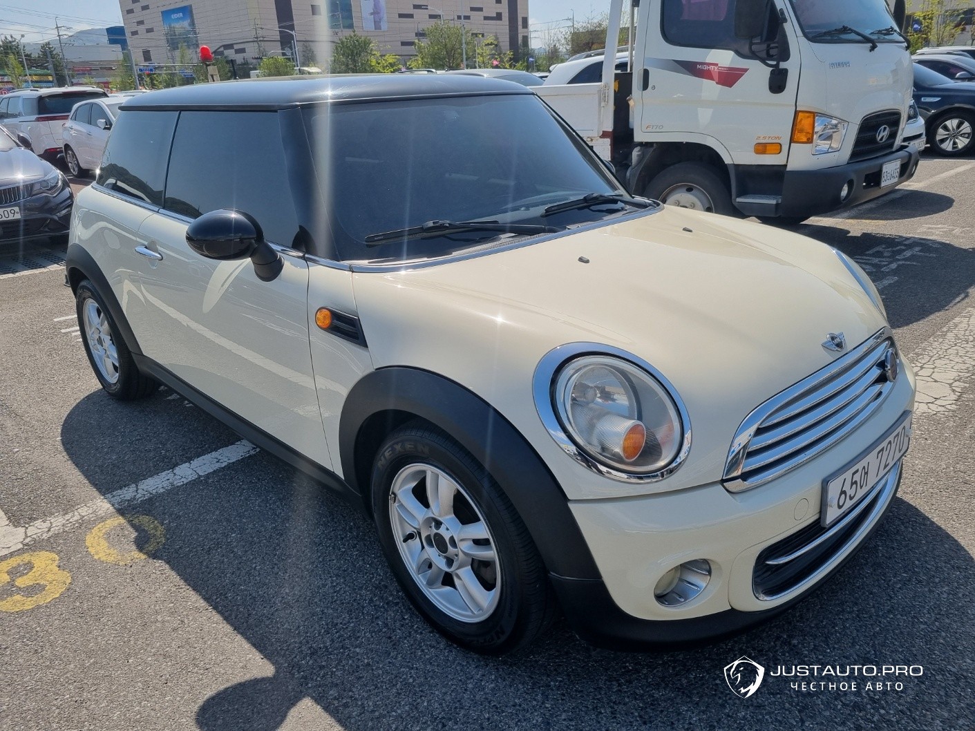 Автомобиль Mini Cooper