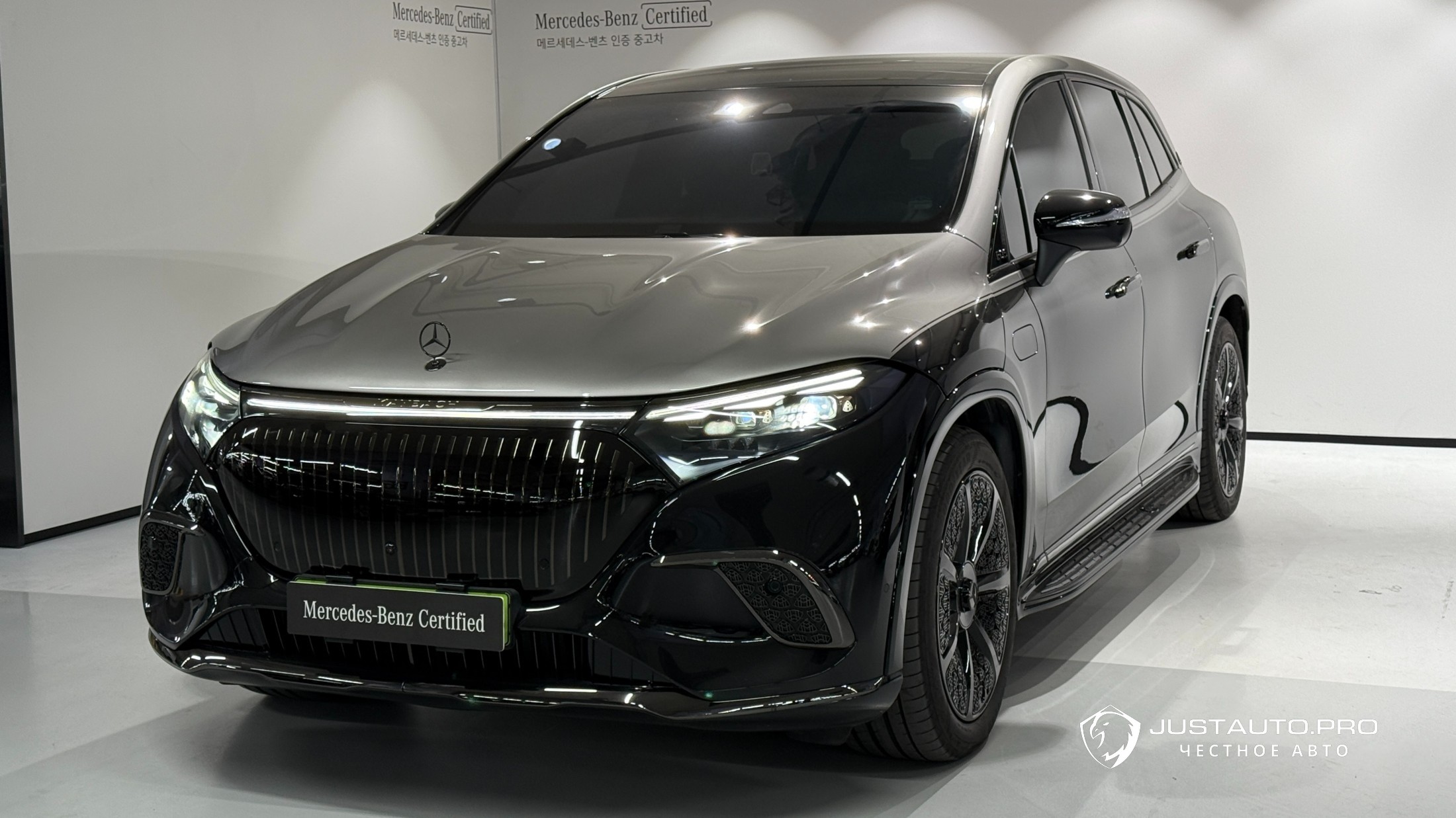 Автомобиль Mercedes-Benz EQS